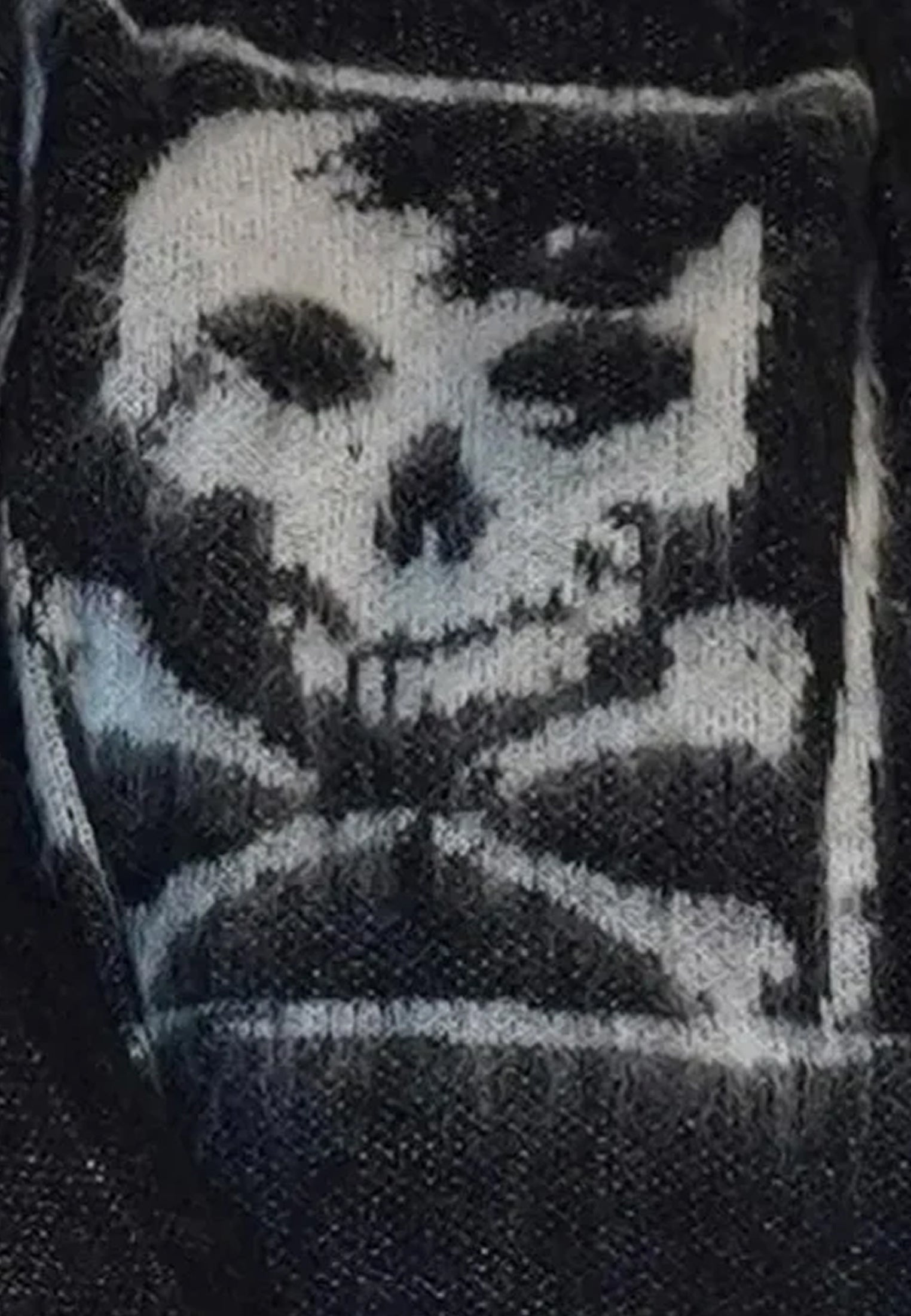 TOXIC JUMPER BLACK