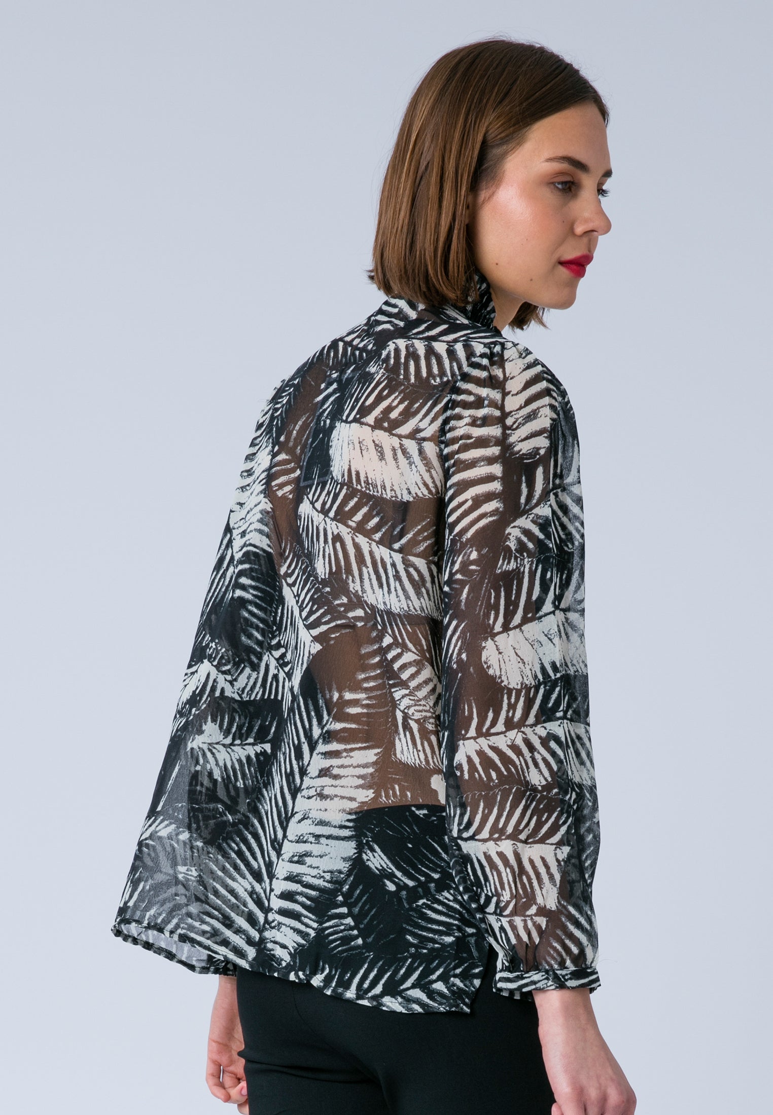 CAROLINA SHIRT VAMP BLACK & WHITE