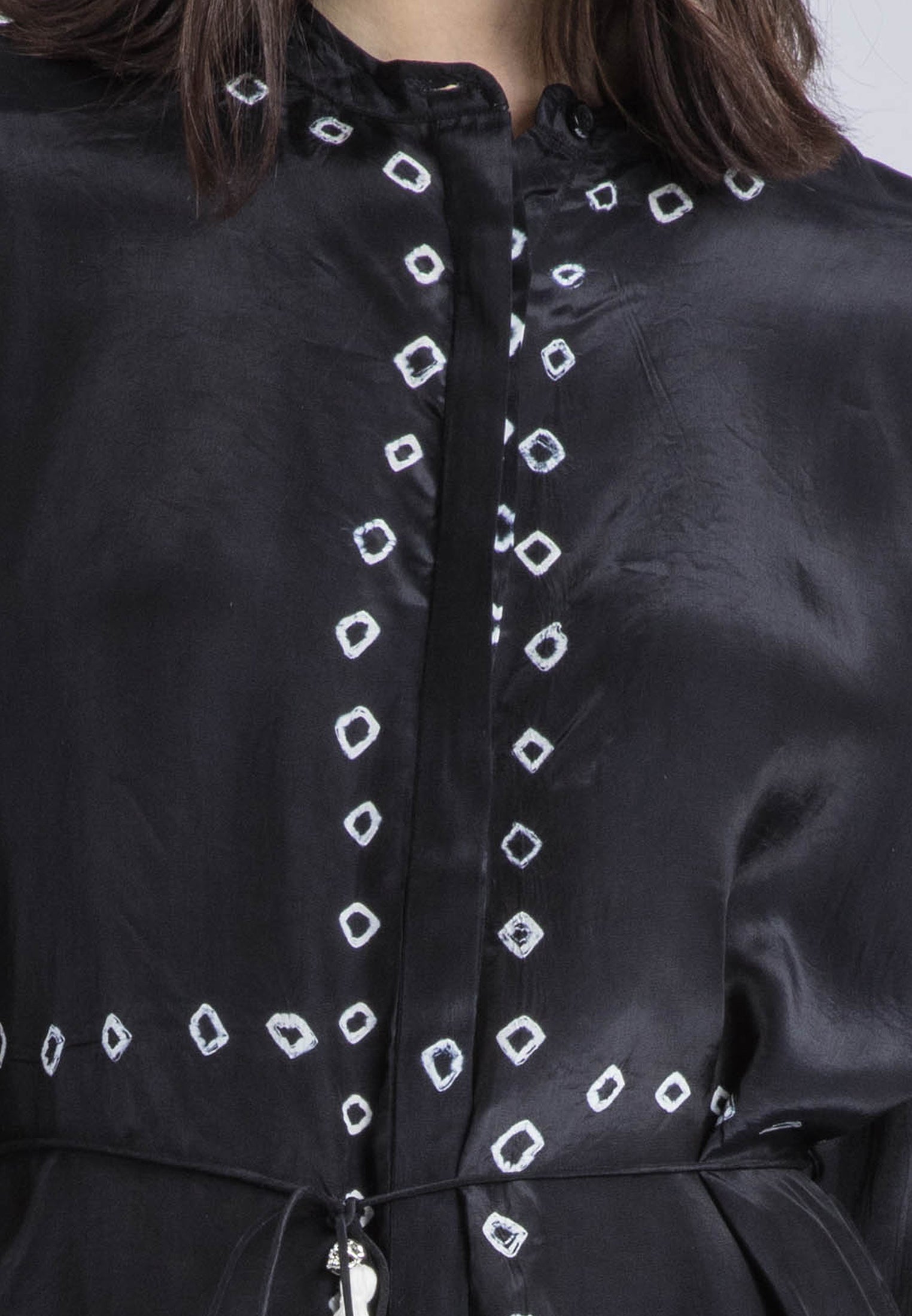 LOLA SHIRT BLACK & WHITE