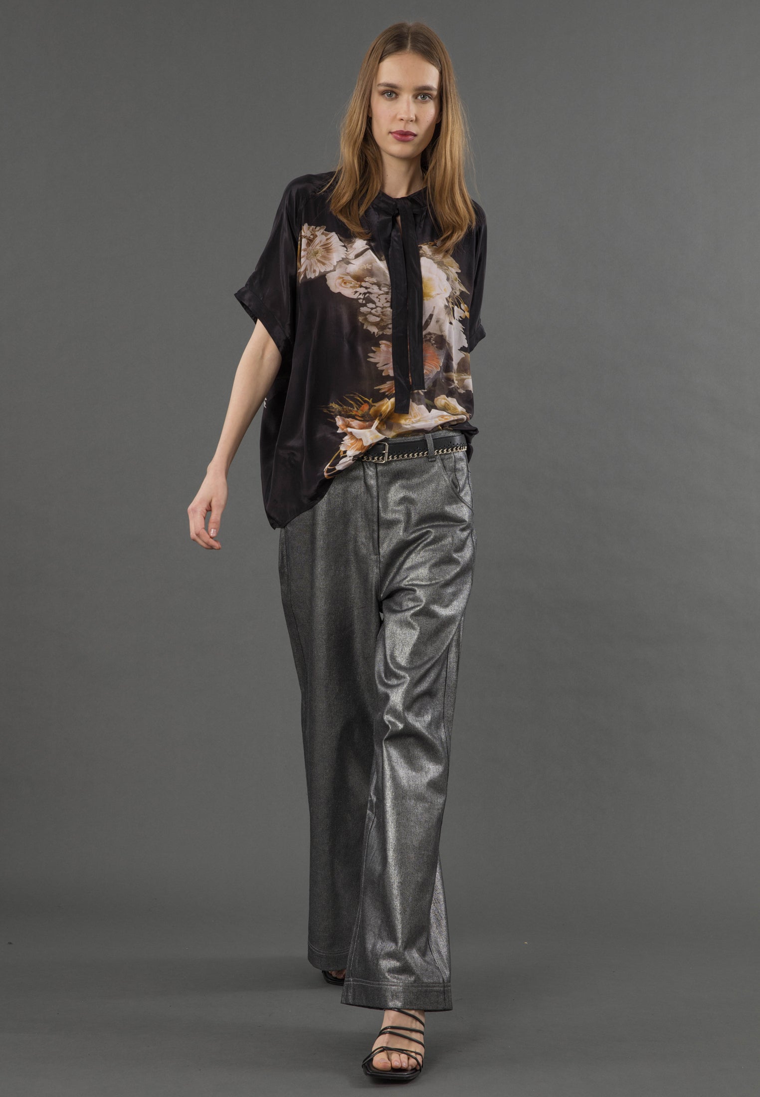 LOLA TOP FALLEN NEUTRAL