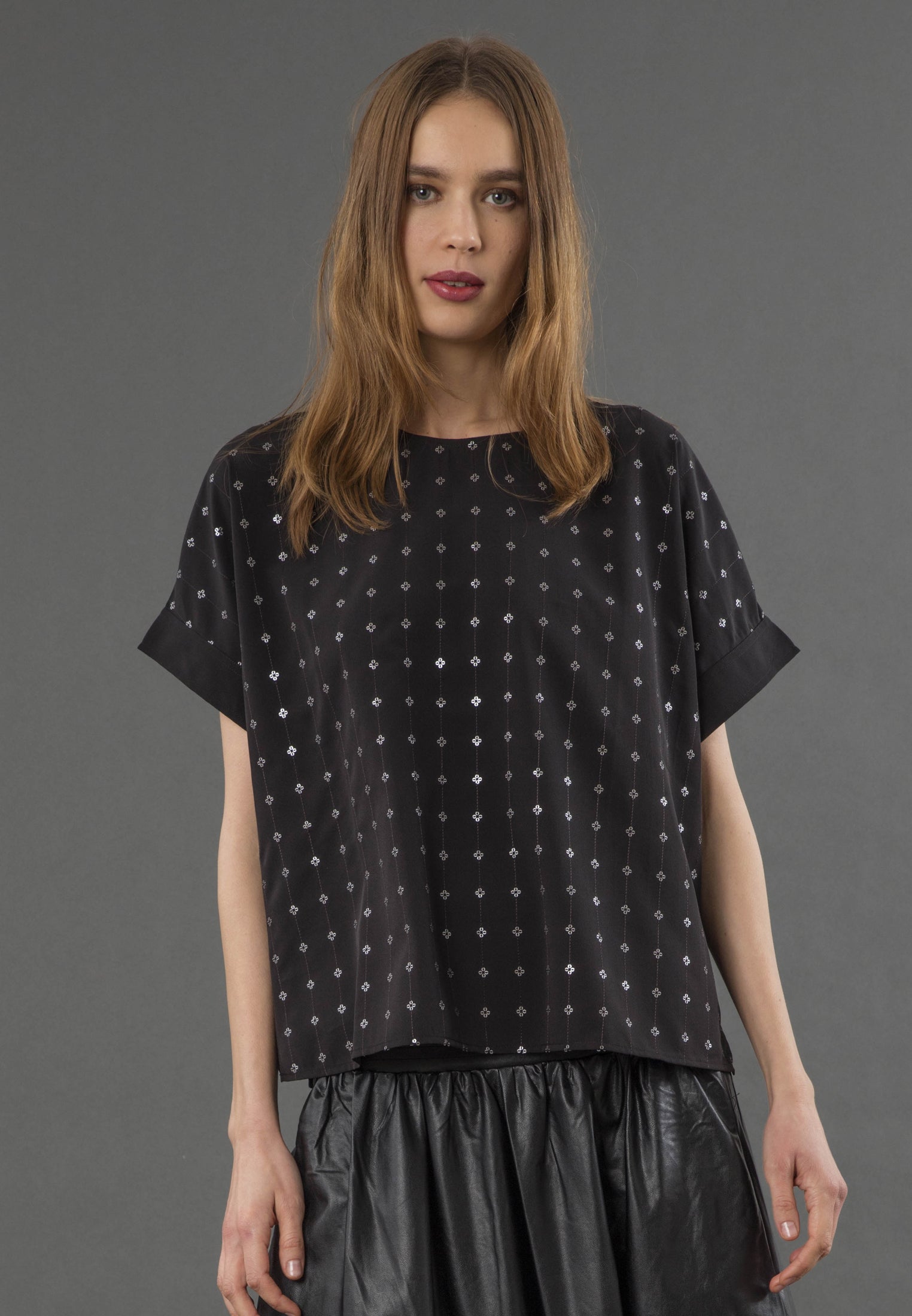 MILA TOP BLACK