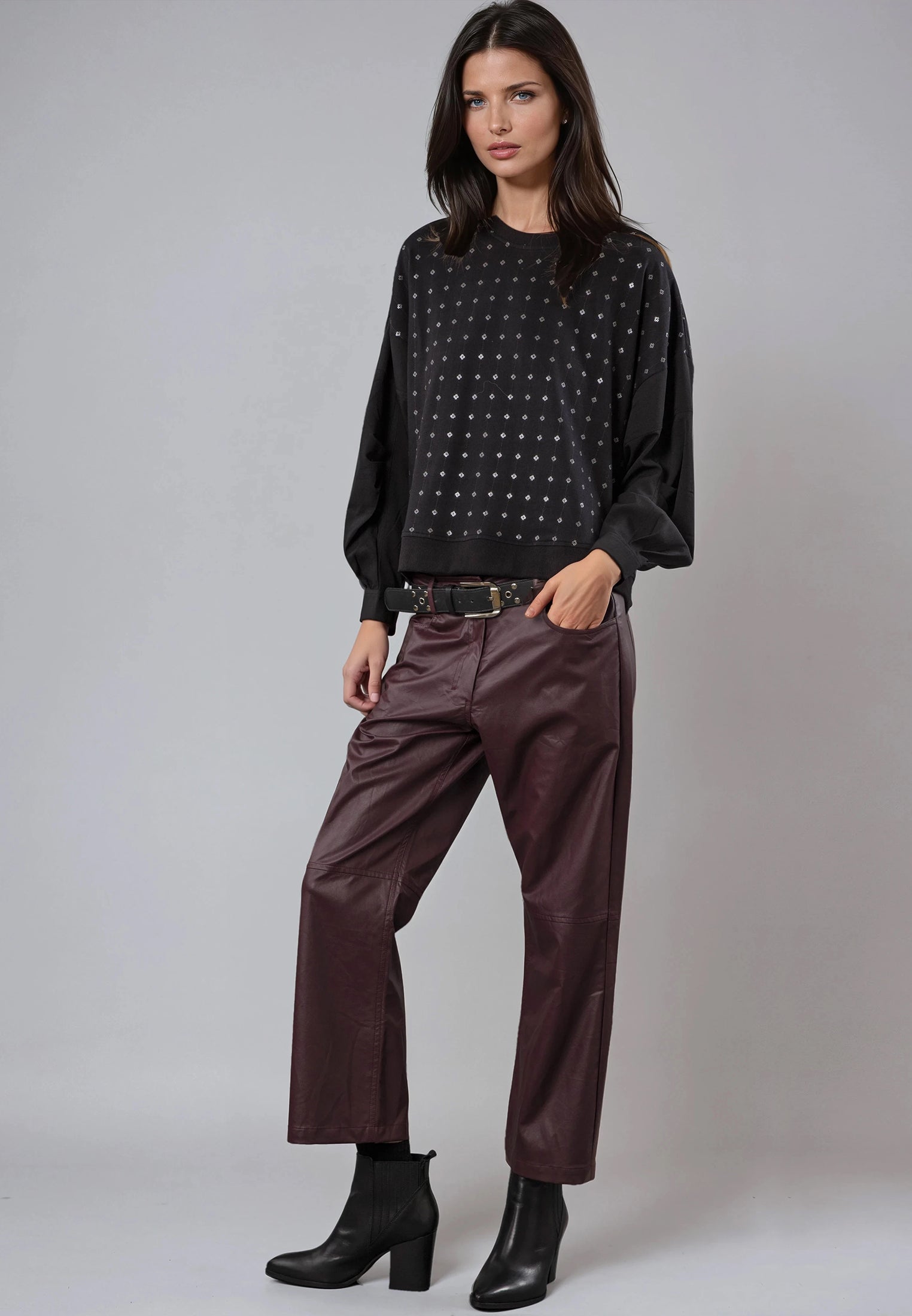 MILA JUMPER BLACK WITH BEADING