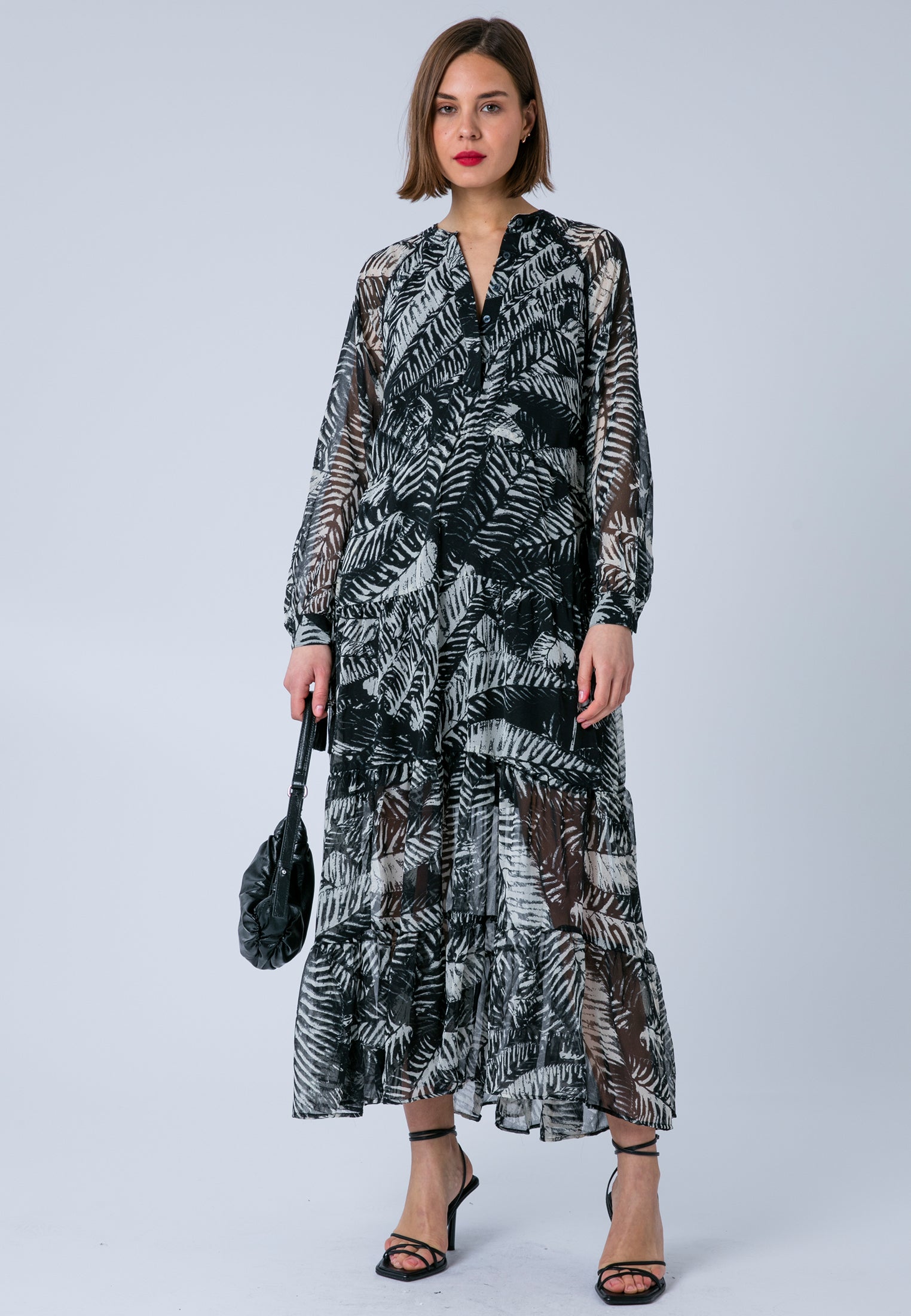 ZOE MAXI DRESS VAMP BLACK & WHITE