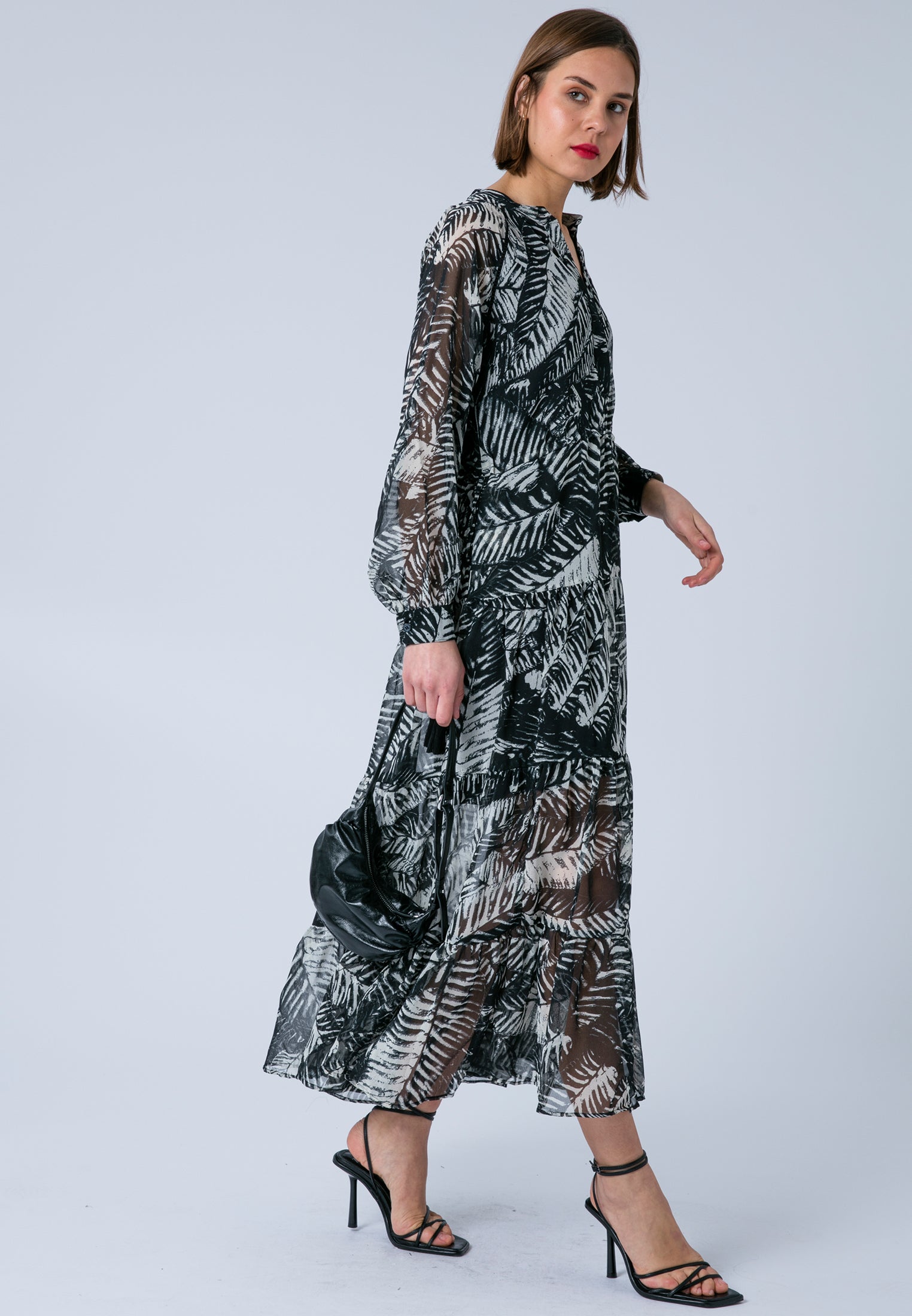 ZOE MAXI DRESS VAMP BLACK & WHITE