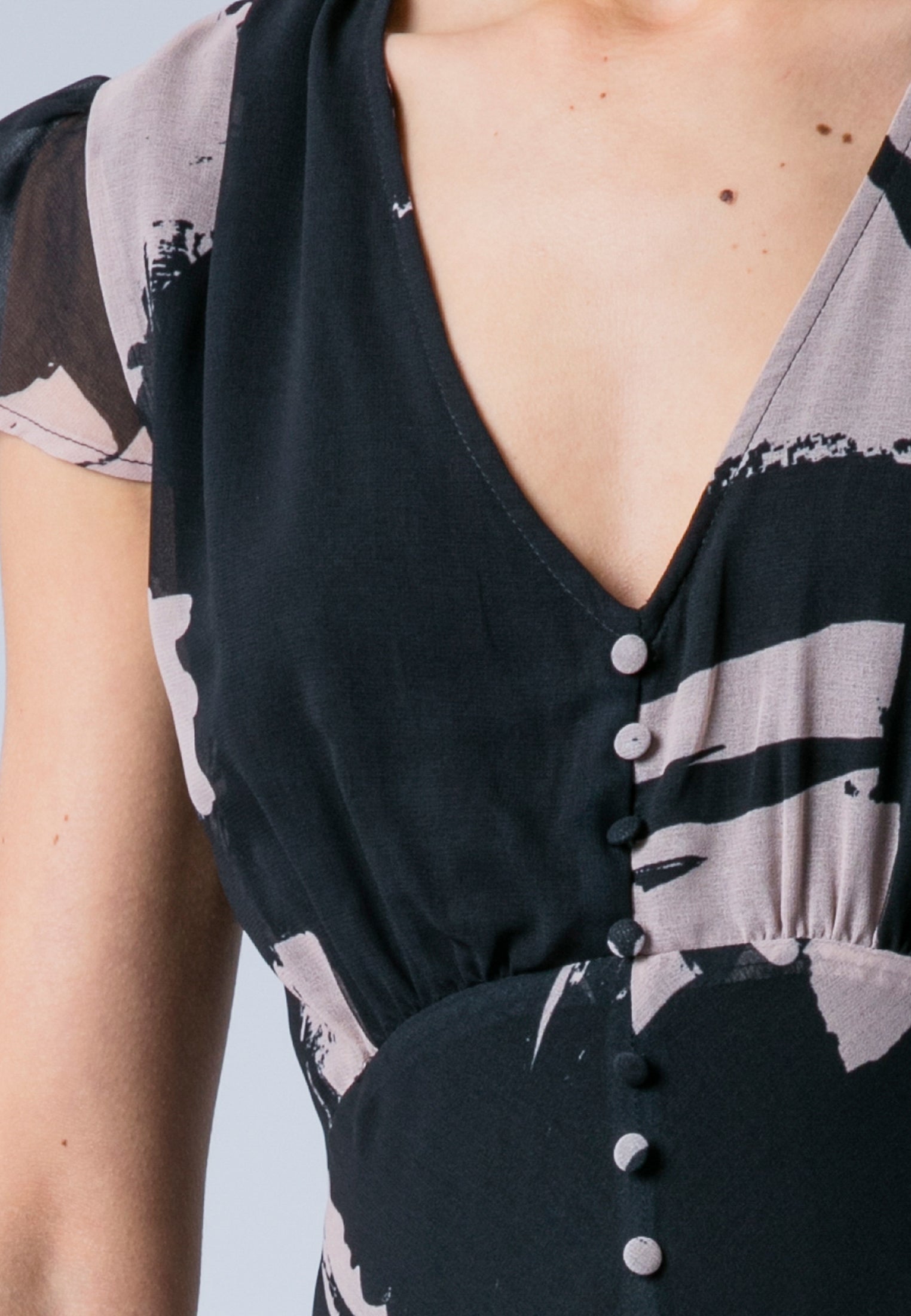 INDIUM MAXI DRESS FACADE BLACK & ASHES