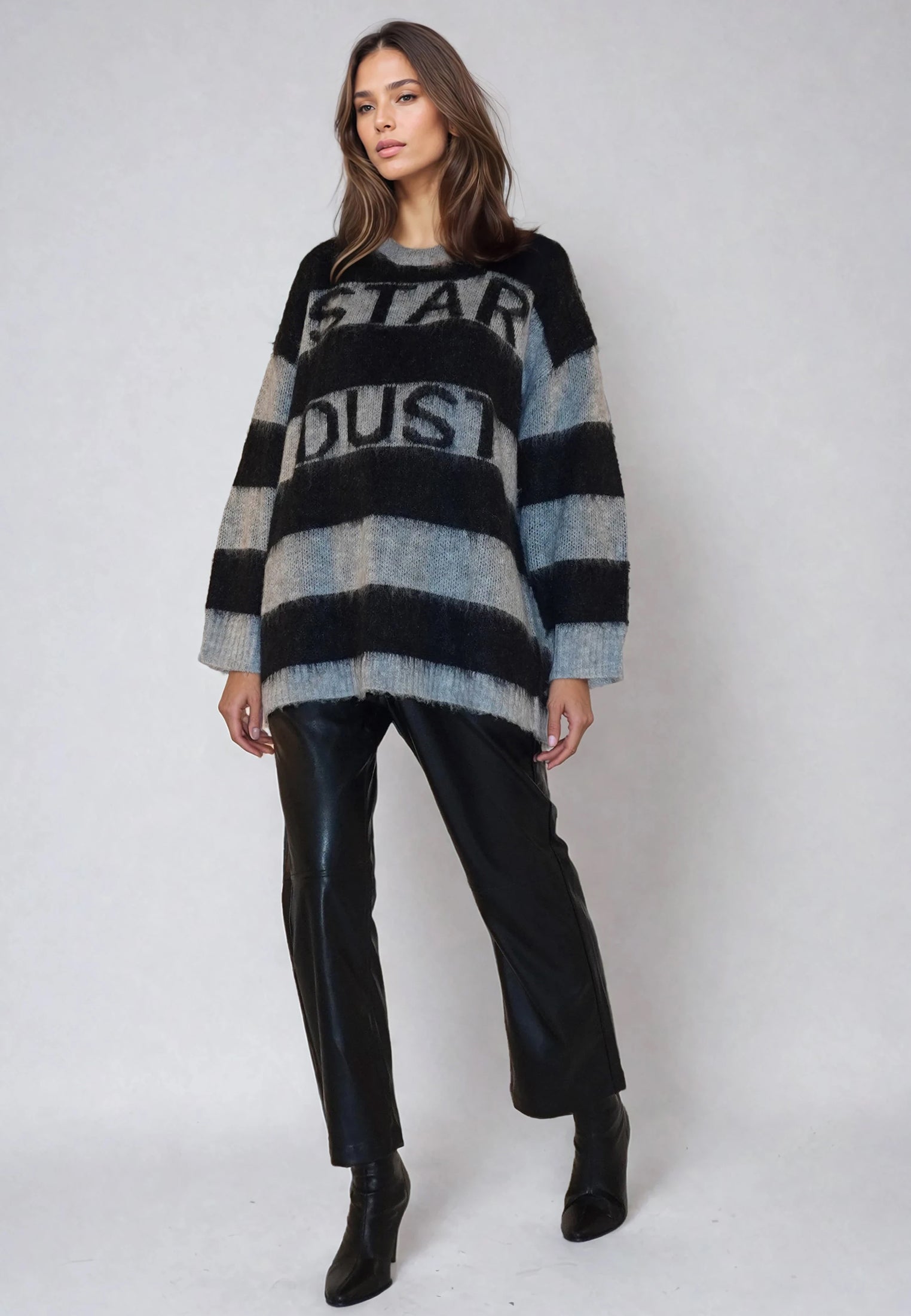 NANCY JUMPER BLACK & WHITE