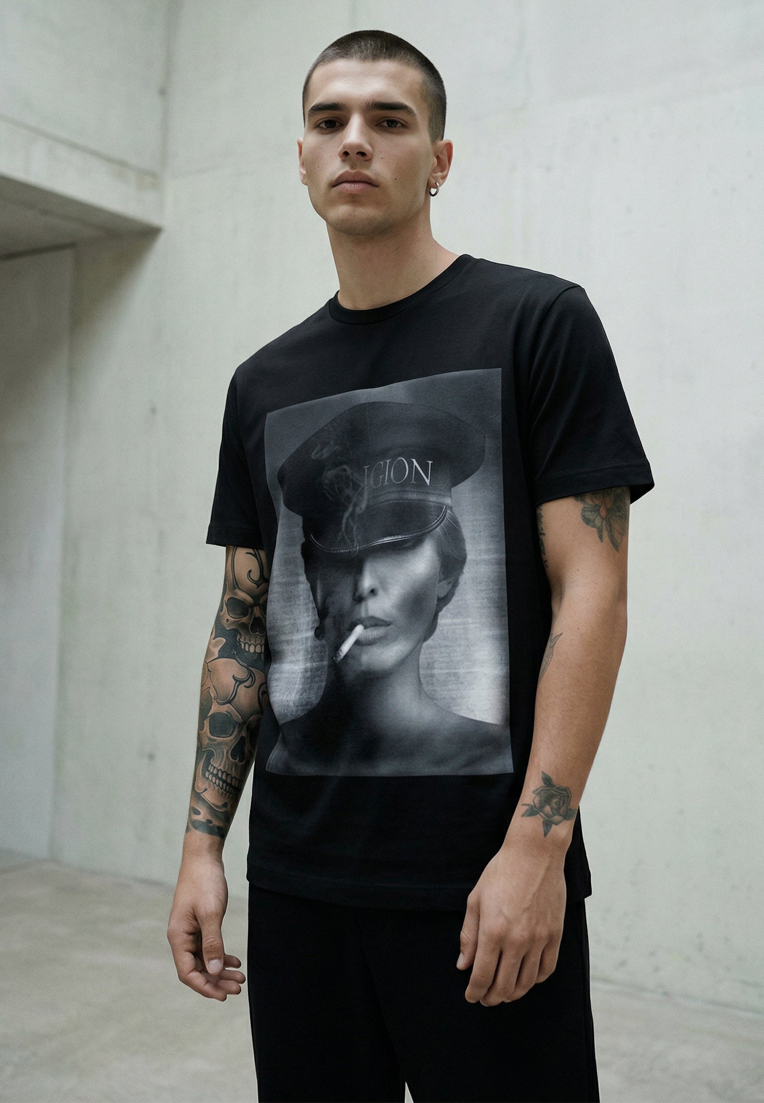 CAPTAIN T-SHIRT JET BLACK