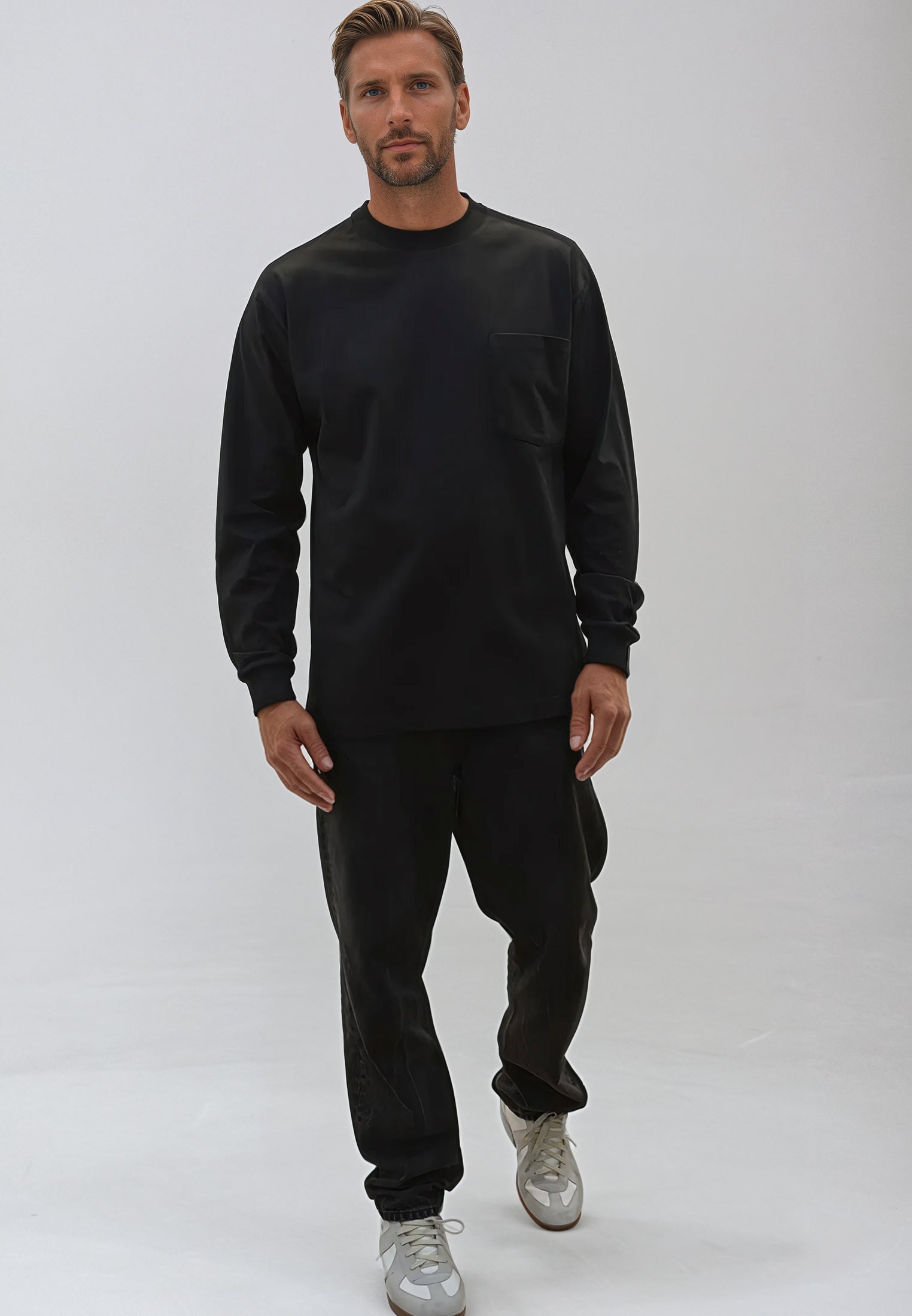 HEAVYWEIGHT LS POCKET T-SHIRT JET BLACK