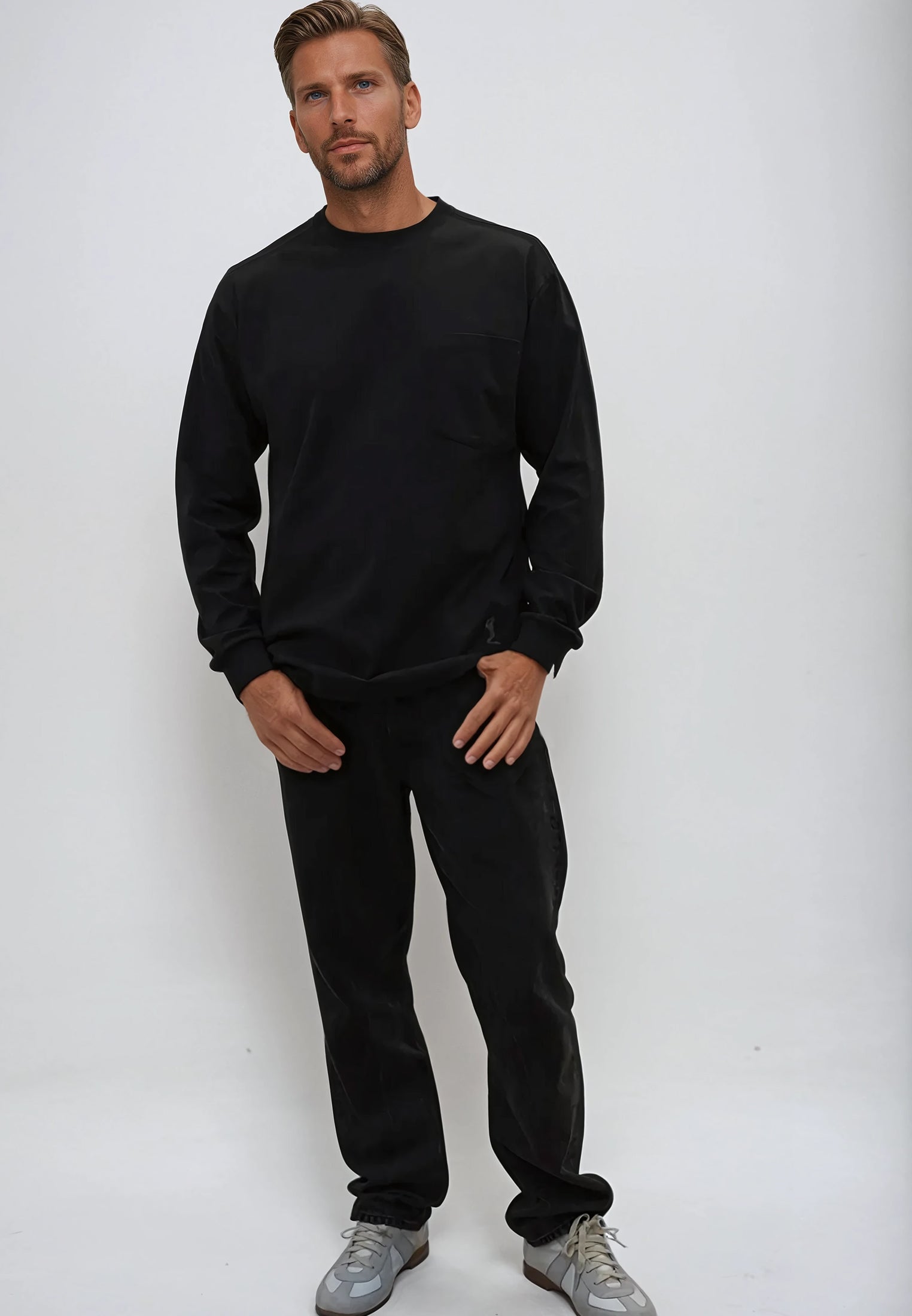 HEAVYWEIGHT LS POCKET T-SHIRT JET BLACK