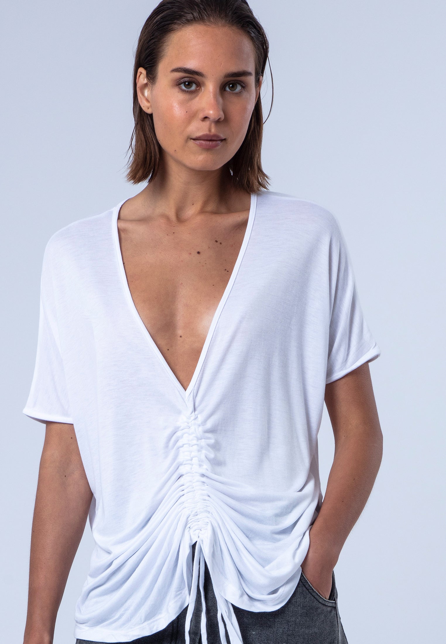 LIGHT TOP WHITE