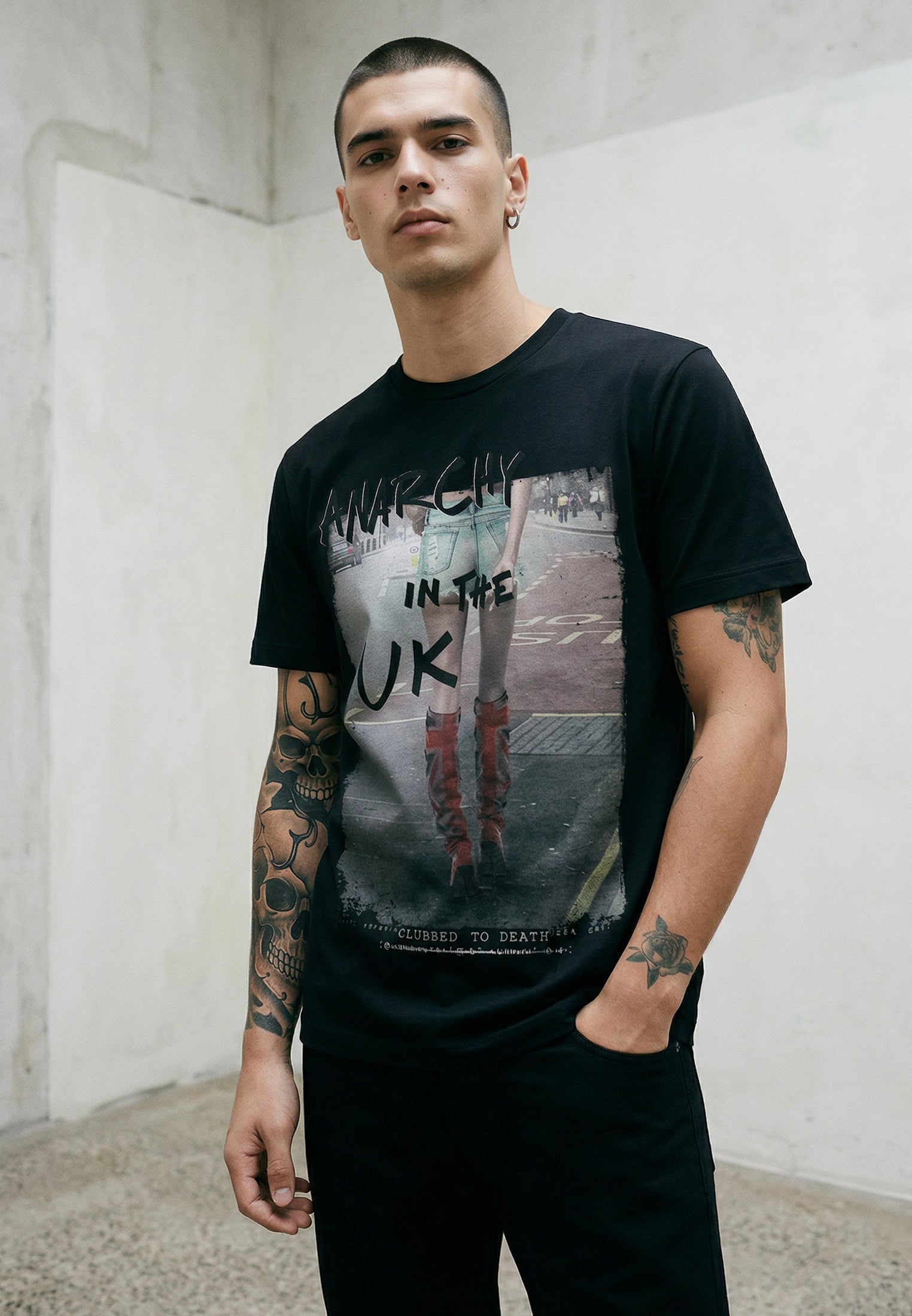 ANARCHY IN THE UK T-SHIRT JET BLACK