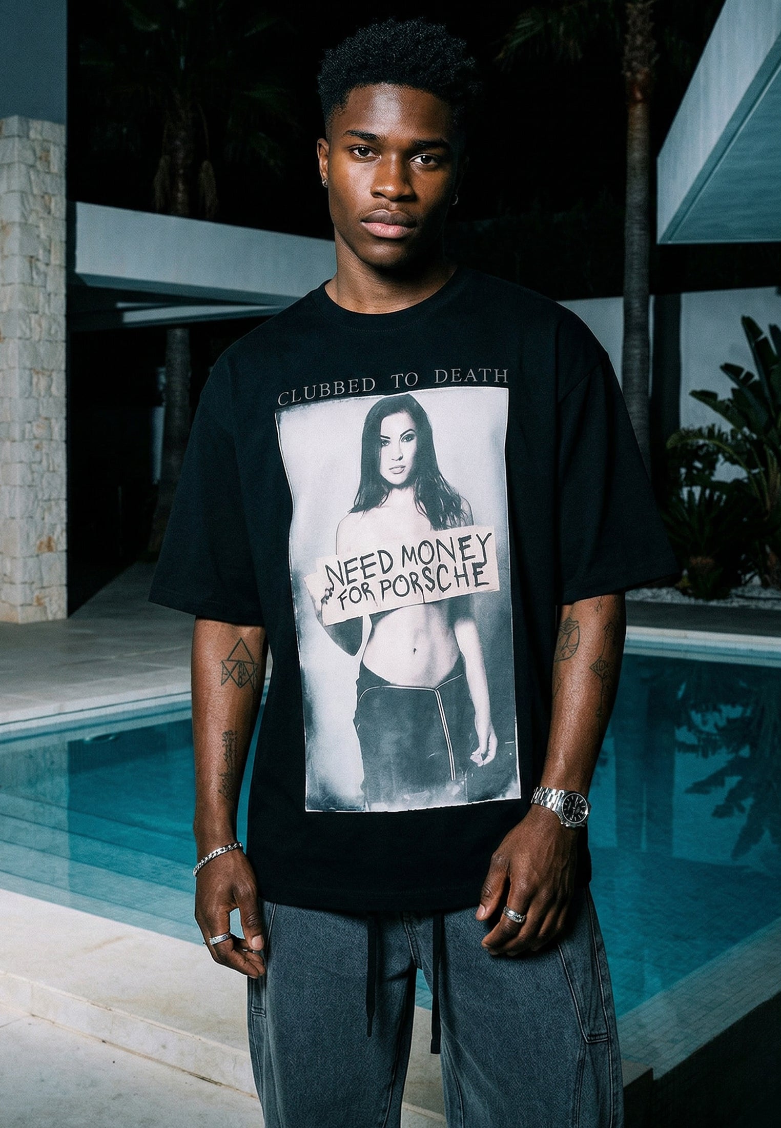 NEED MONEY OVERSIZED T-SHIRT JET BLACK