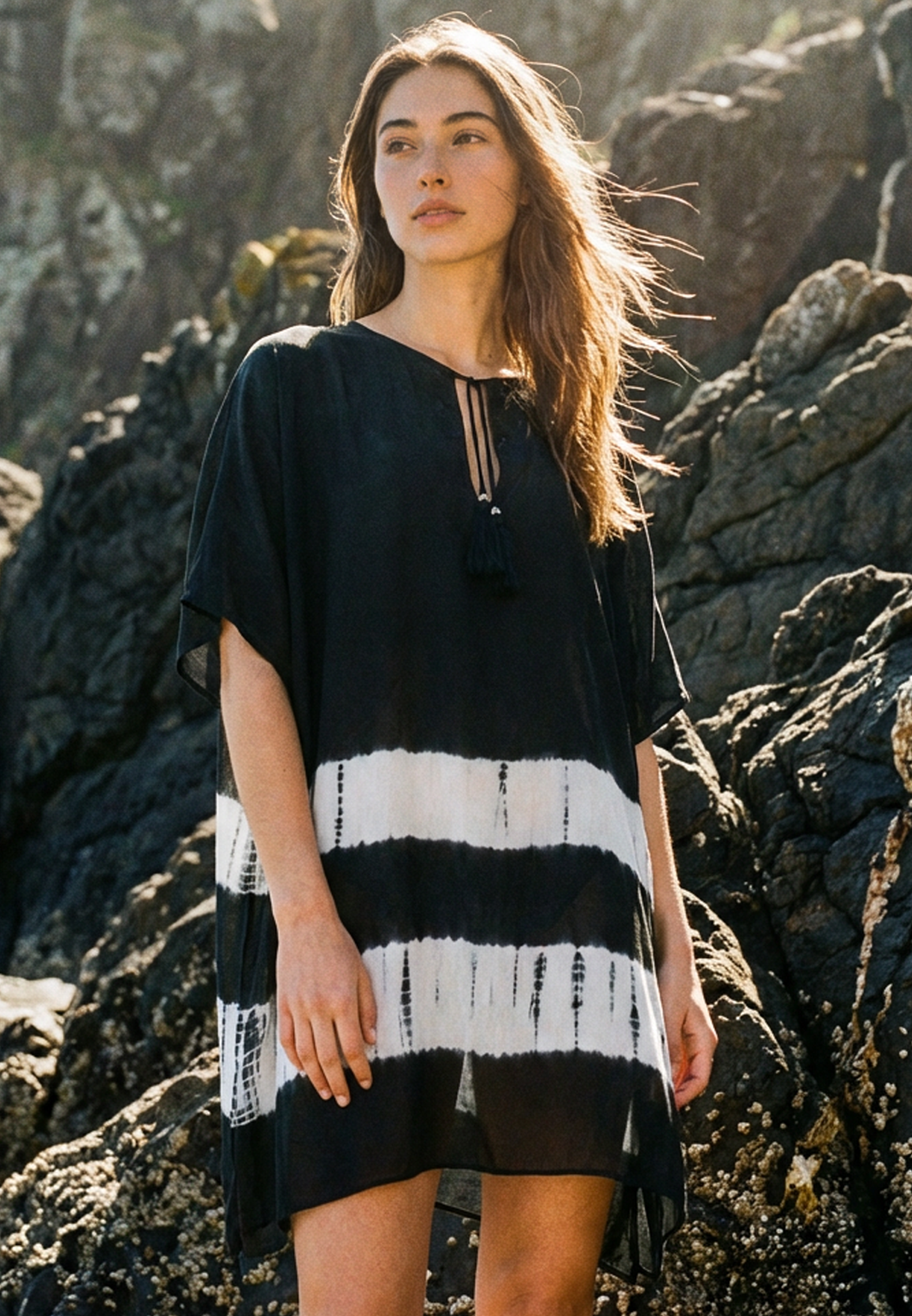 ELLA KAFTAN JET BLACK & WHITE
