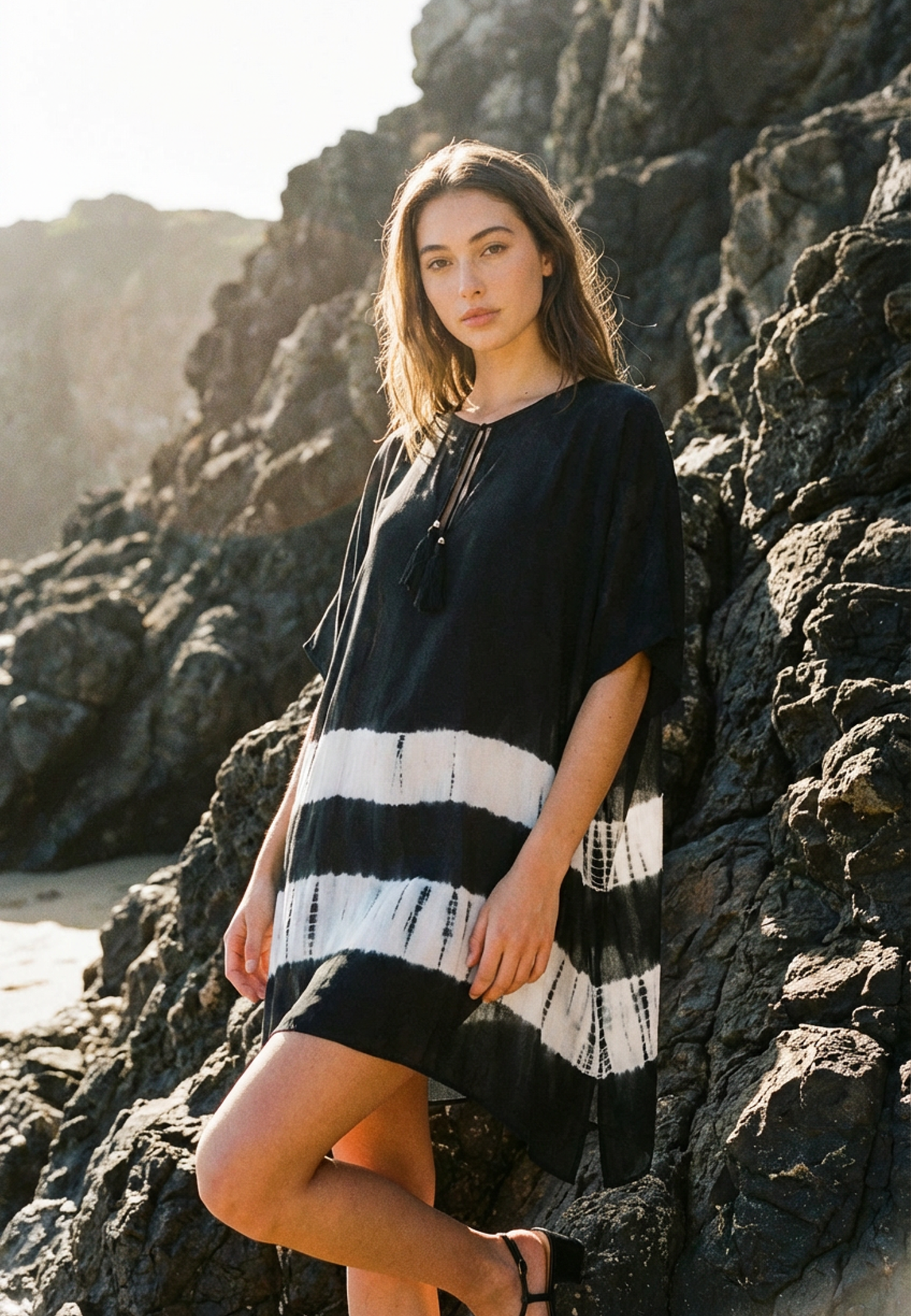 ELLA KAFTAN JET BLACK & WHITE