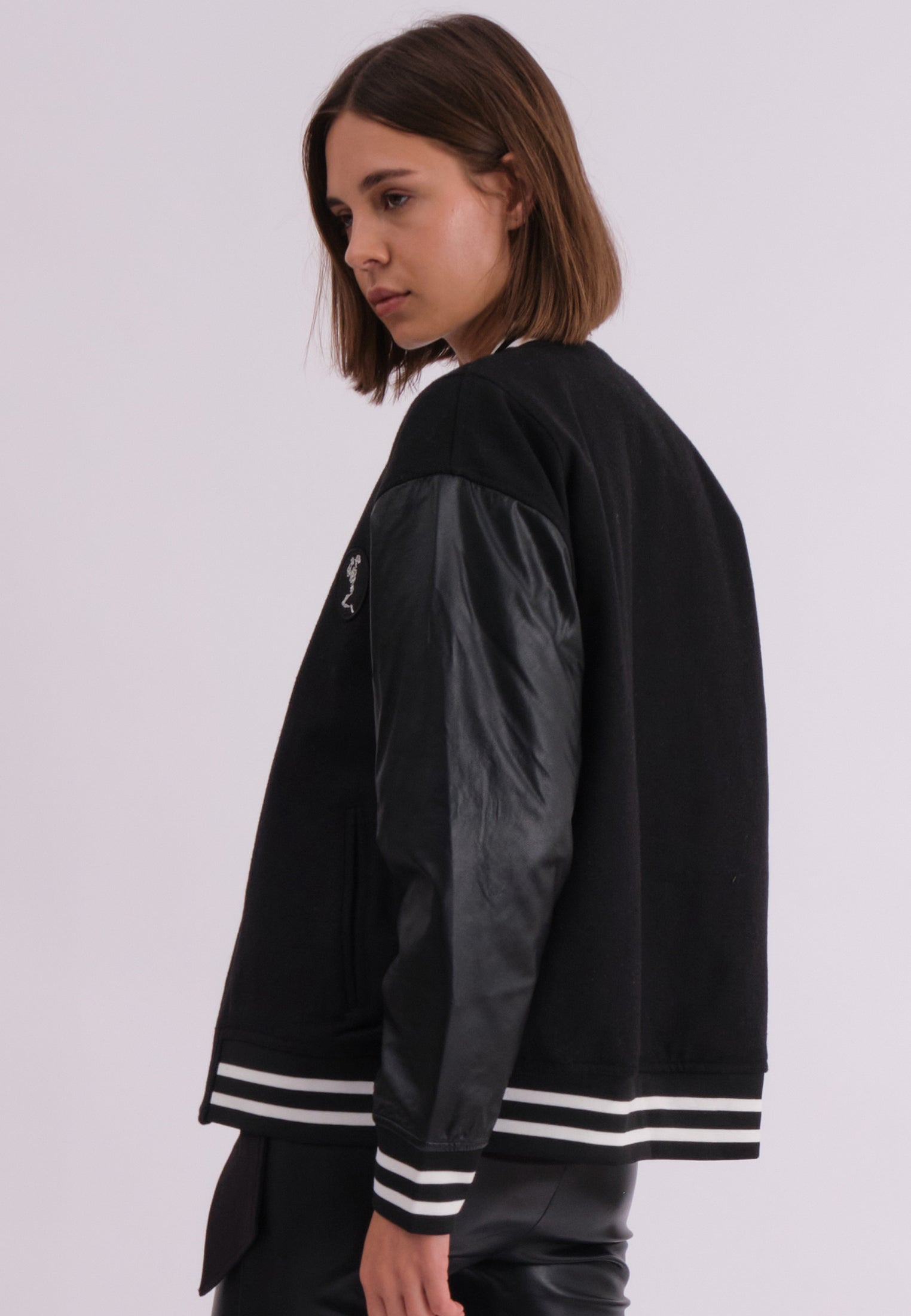 ENERGY JACKET BLACK