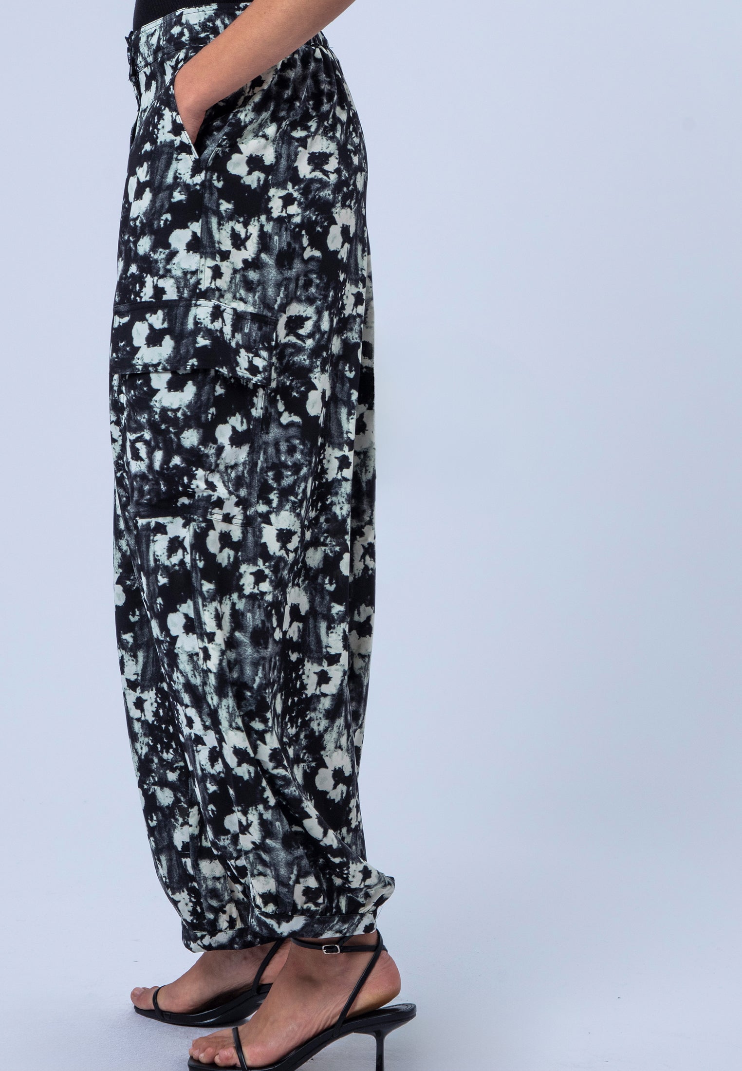 ASH TROUSERS FLORA