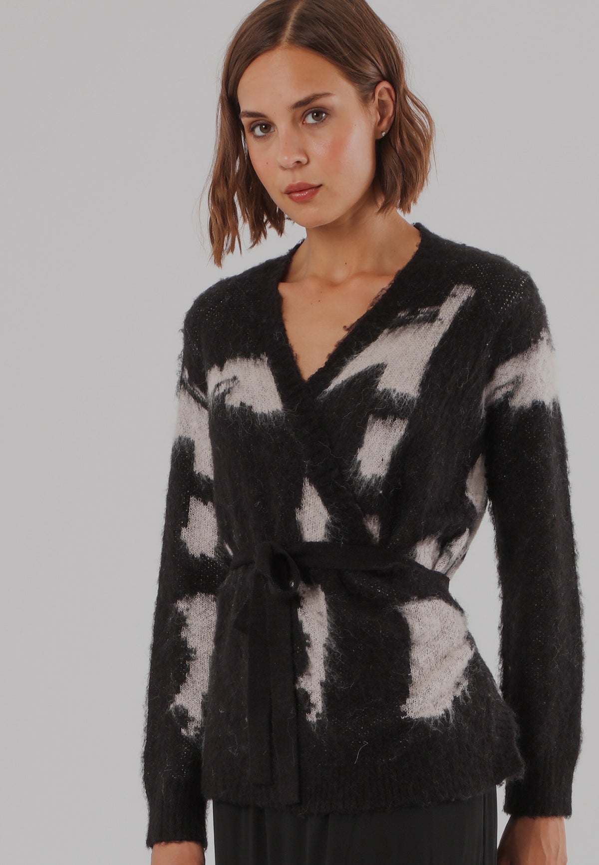 BELLA WRAP CARDIGAN FACADE BLACK & ASHES