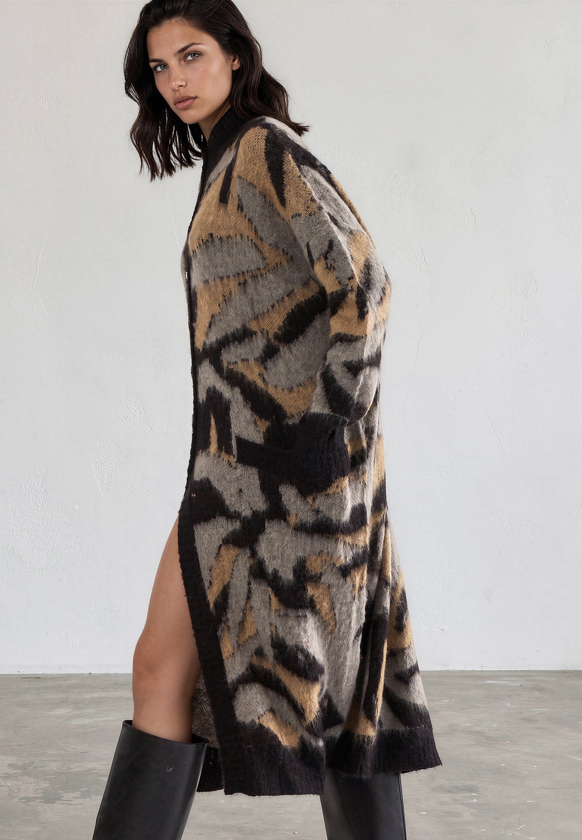 LAYLA CARDIGAN BLACK & GREY& CAMEL