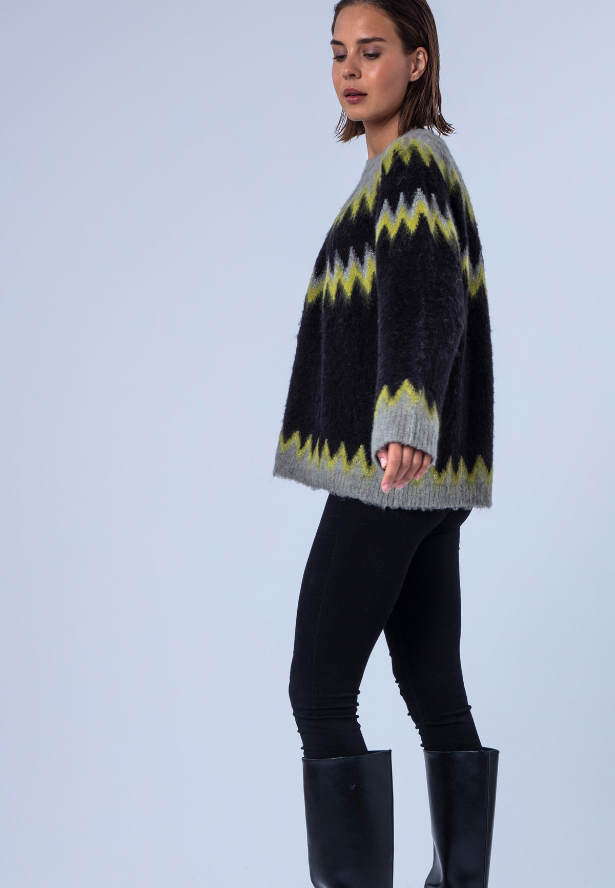 NADIA JUMPER BLACK YELLOW