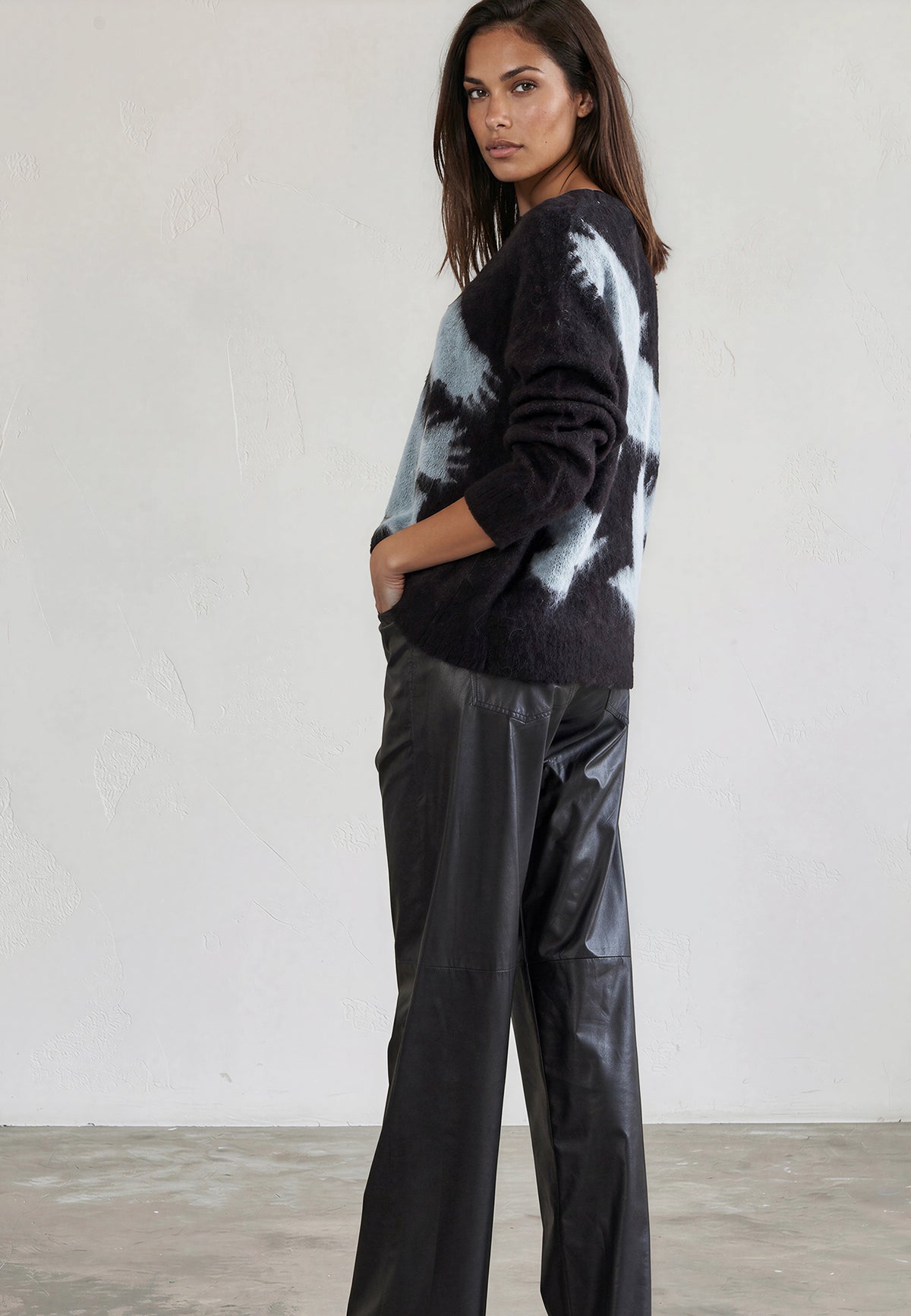AVIATION JUMPER  JET BLACK