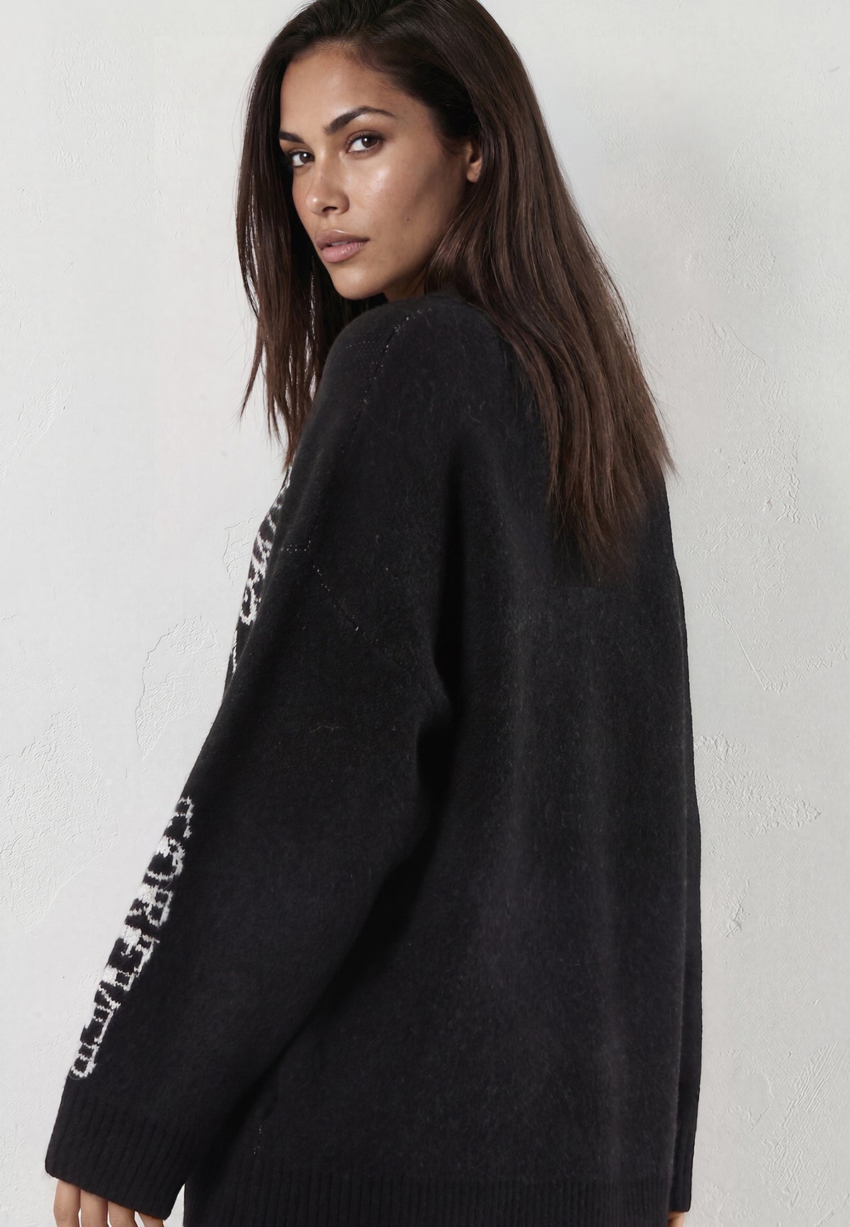 FOREVER JUMPER  JET BLACK