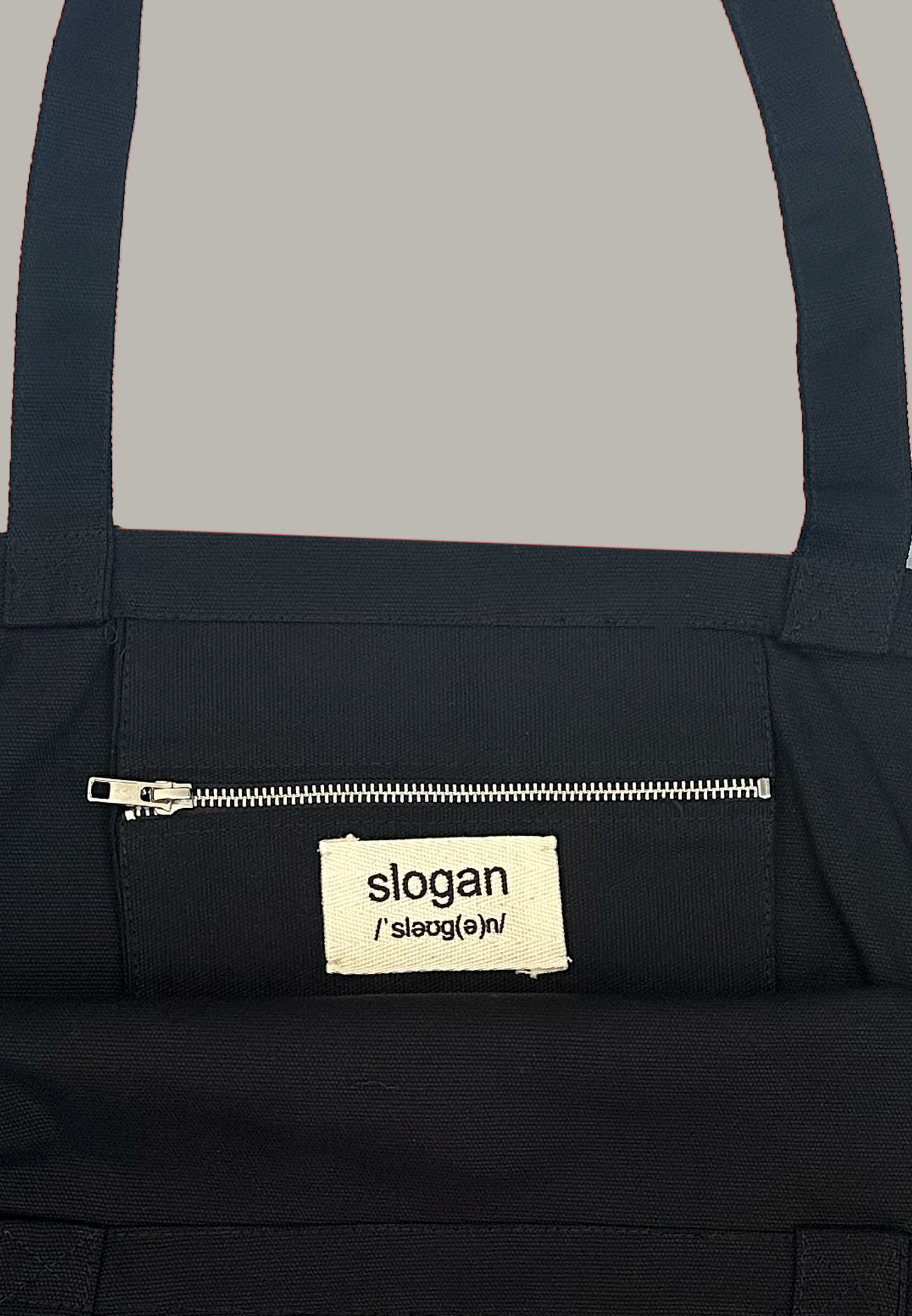 HOLYSHIT BAG JET BLACK