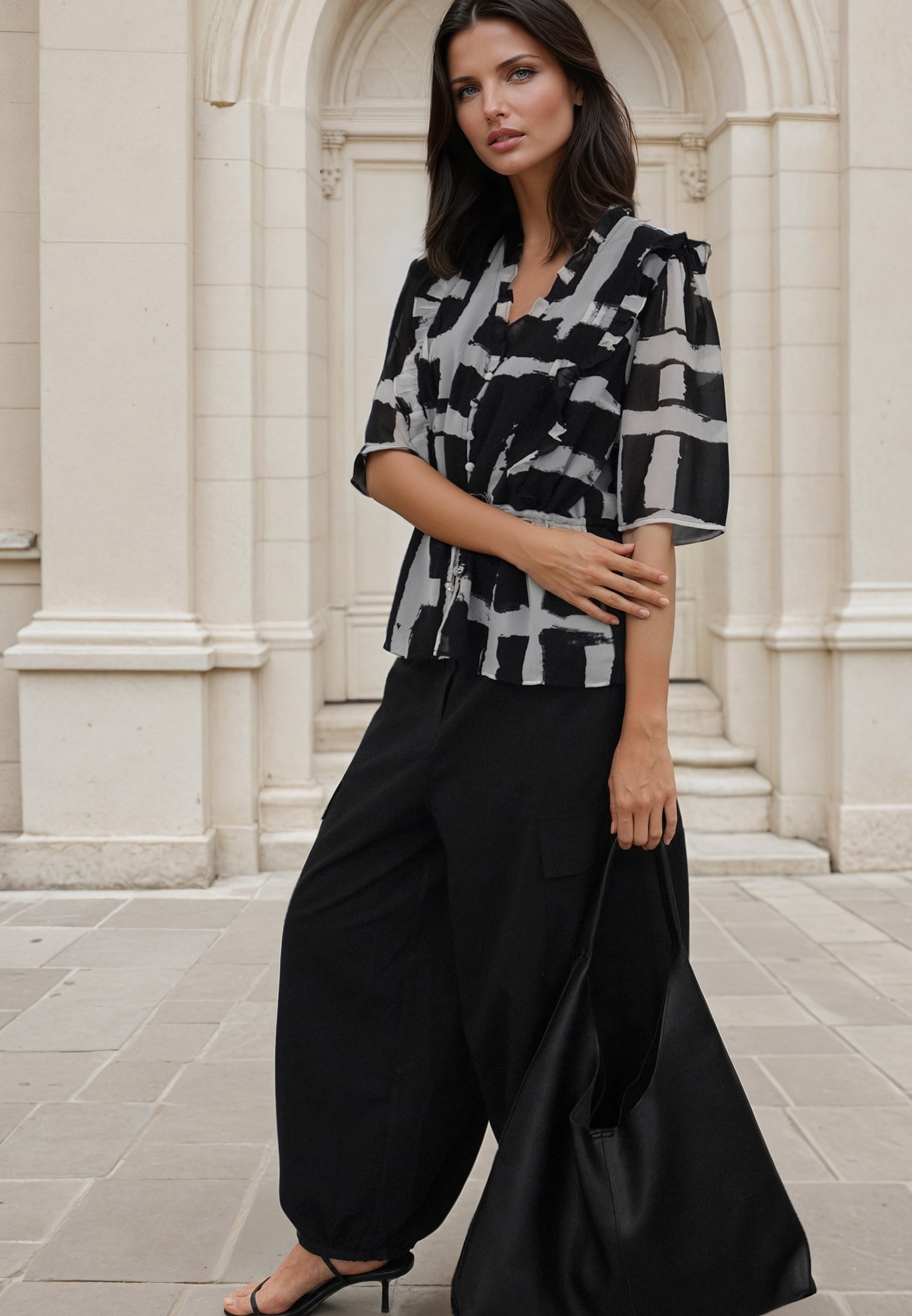 EVIE TOP SELVAGE BLACK