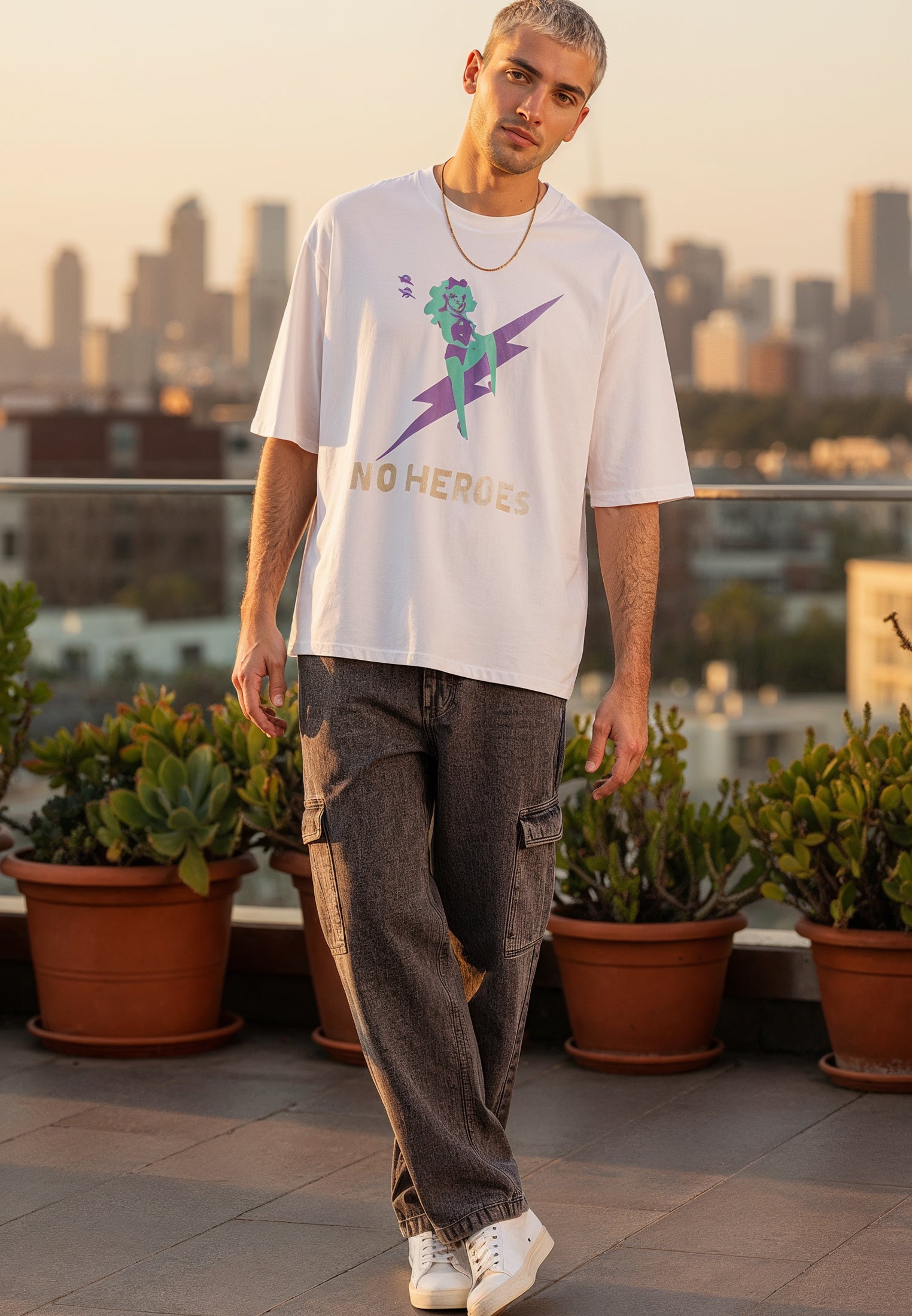 NO HEROES CROP T-SHIRT WHITE