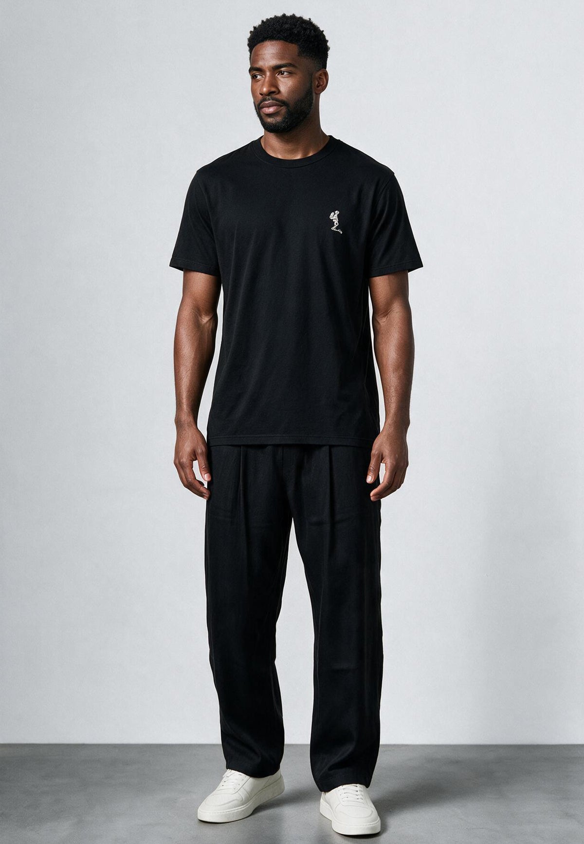 ESSENTIAL CORE BLACK T-SHIRT
