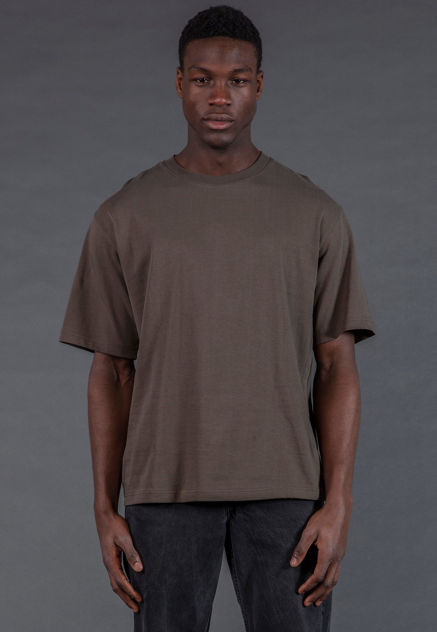 OVERSIZED HEAVY EMBRO T-SHIRT DESERT TAUPE