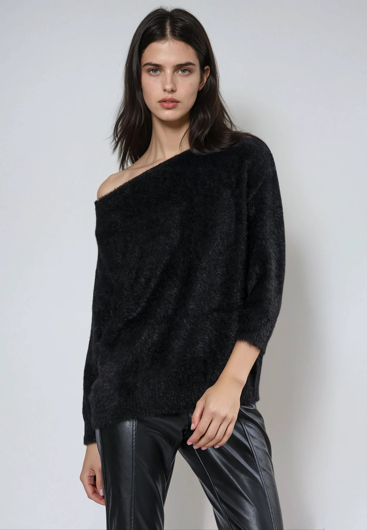 NATURAL JUMPER BLACK