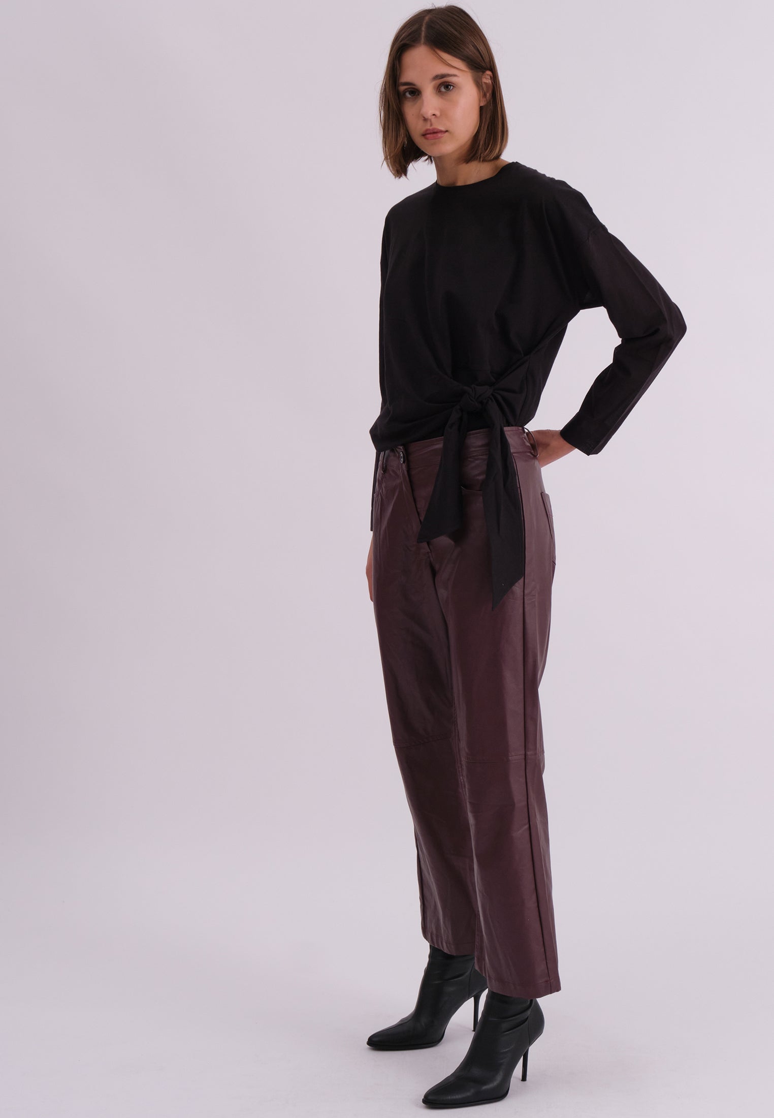 NEBULA TROUSERS OXBLOOD