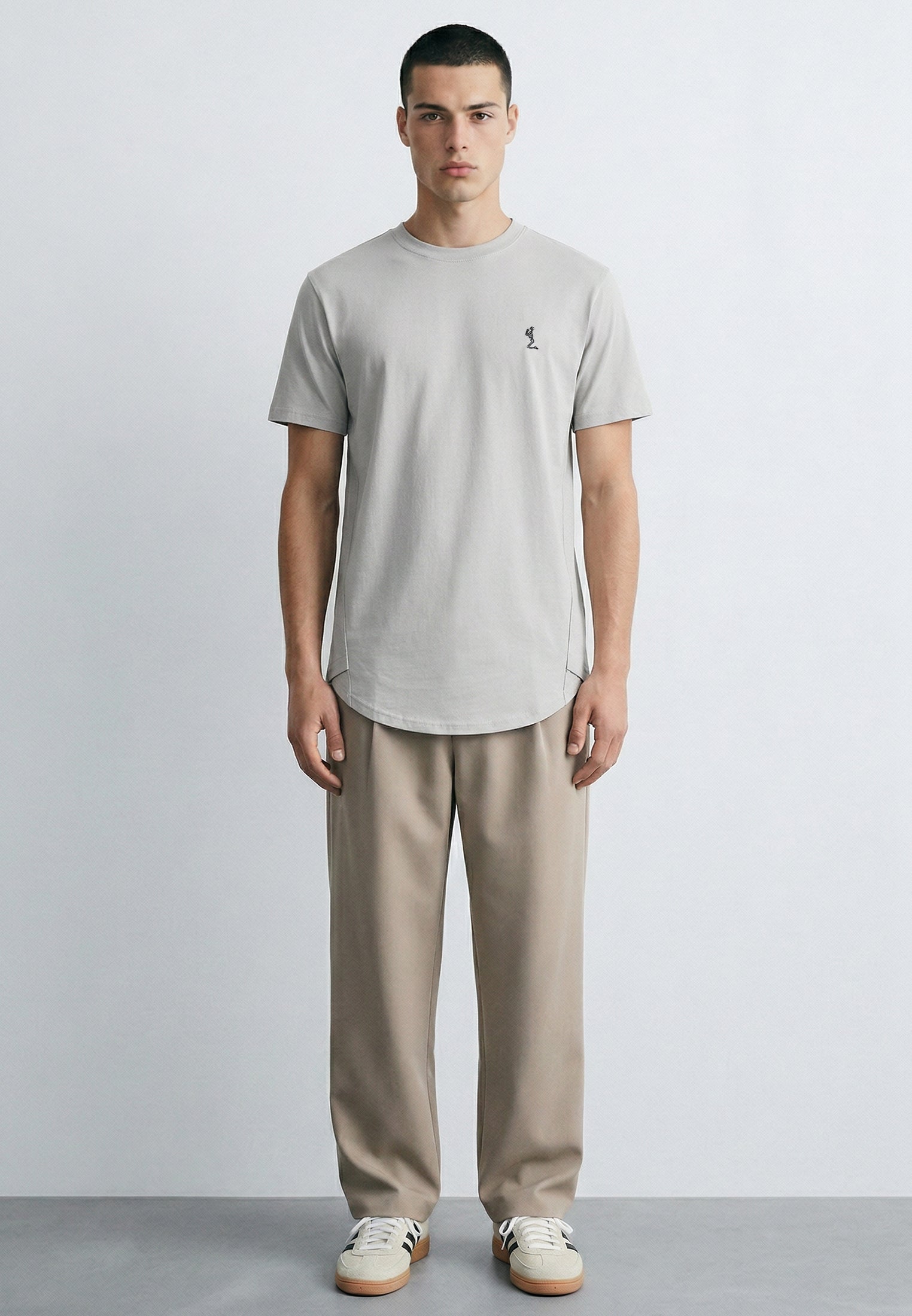 ESSENTIAL SWAG CURVED HEM  LIGHT GREY T-SHIRT