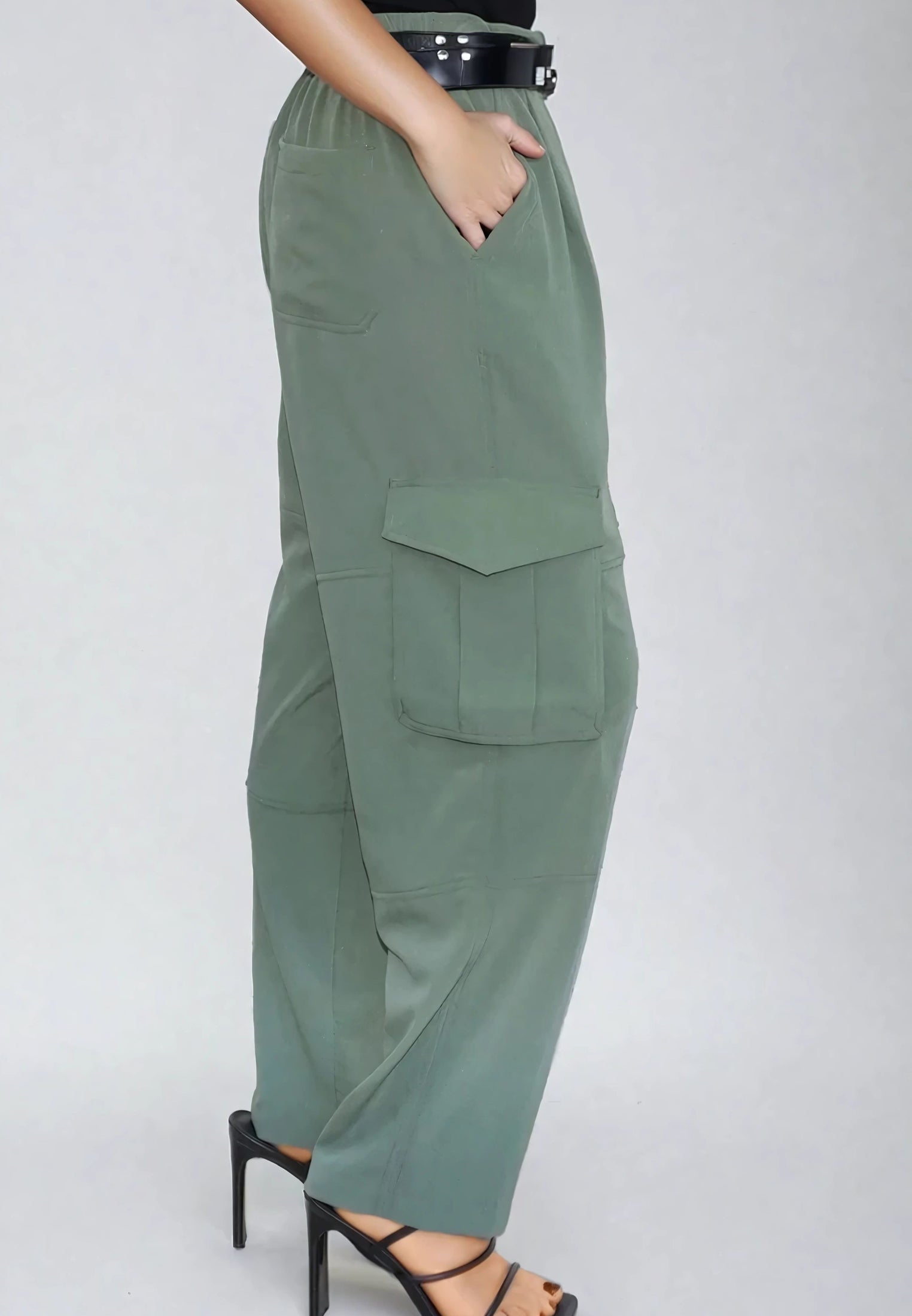 RAY KHAKI CARGO TROUSERS