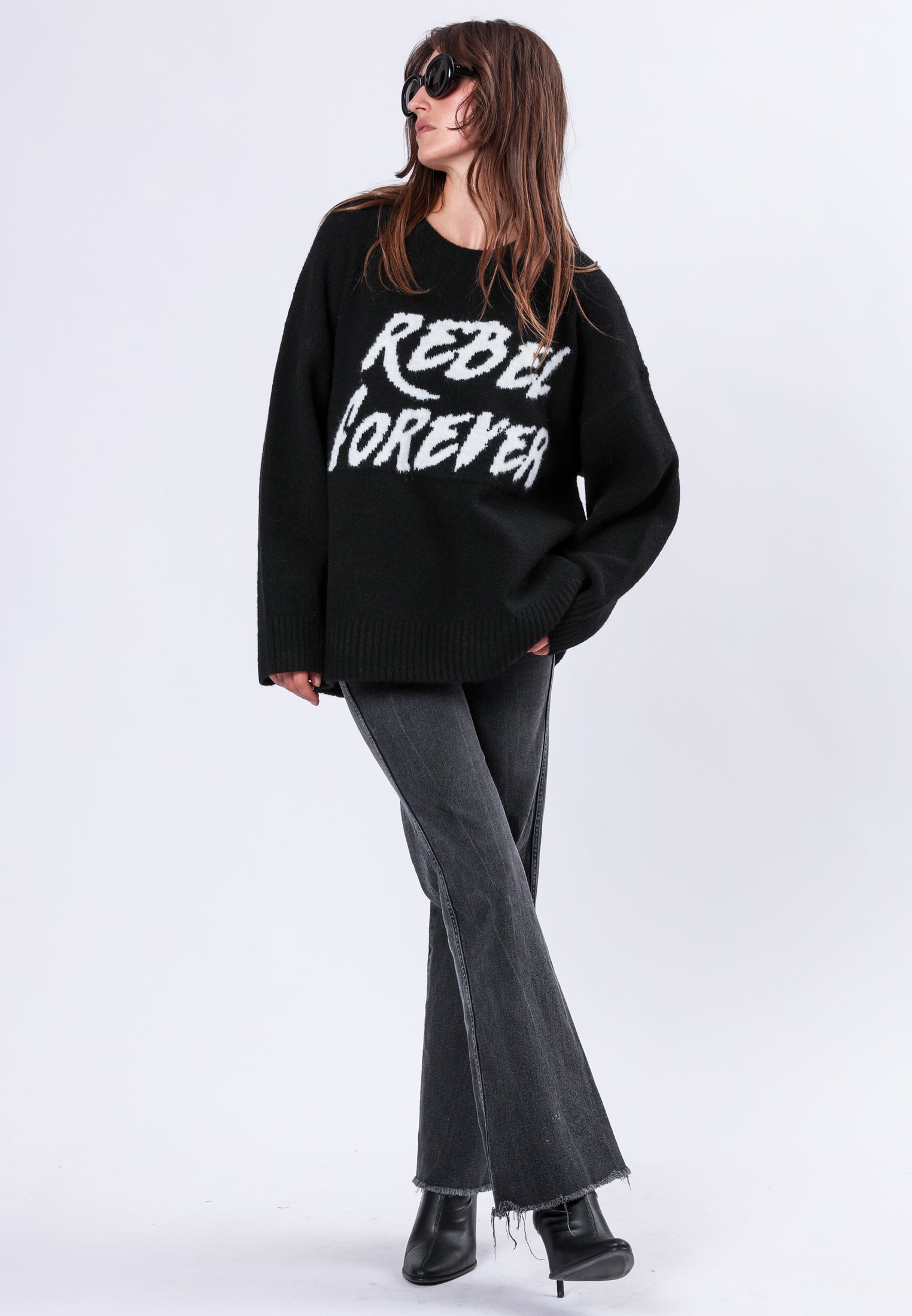 REVOLUTION REBEL JUMPER BLACK