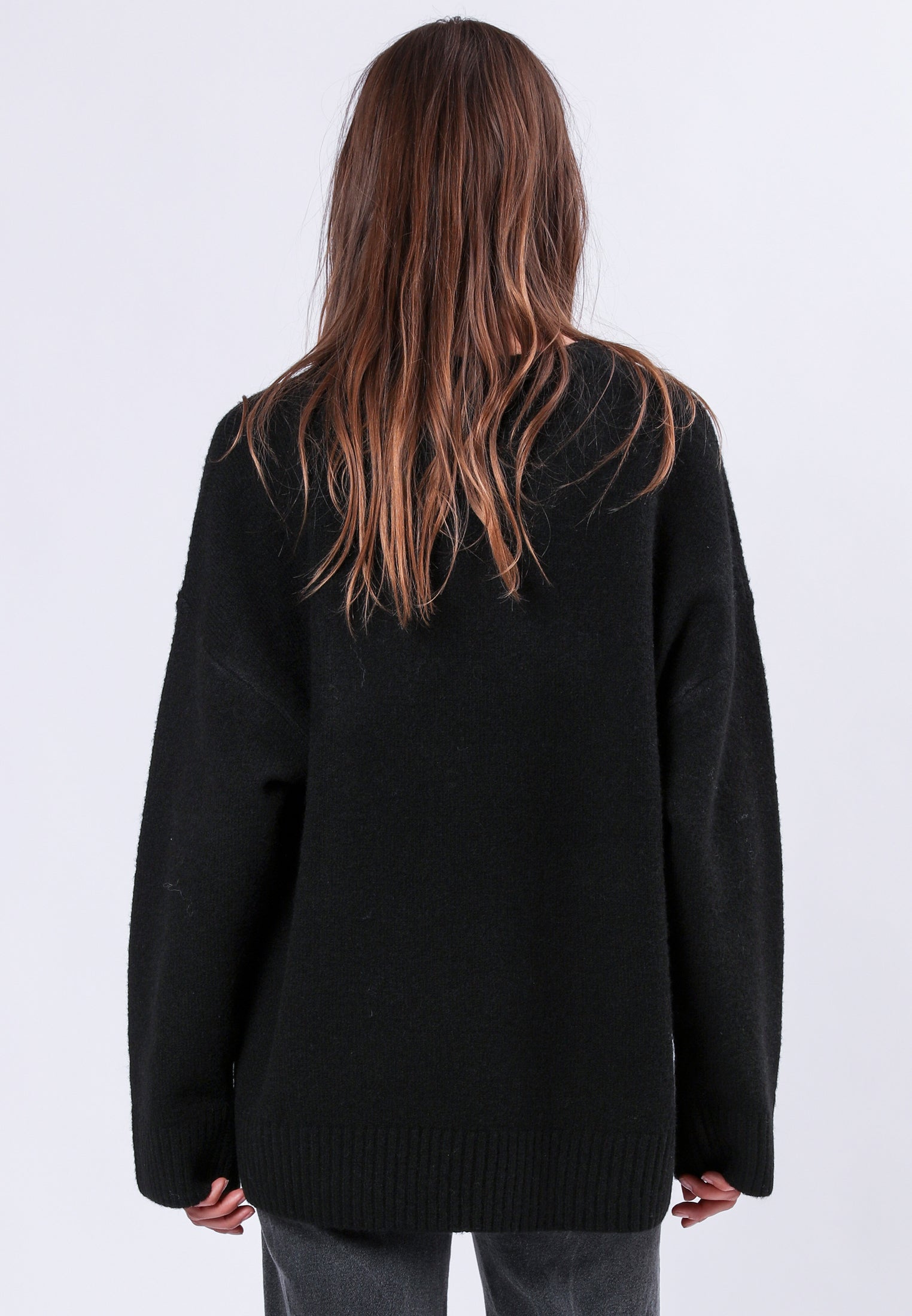 REVOLUTION REBEL JUMPER BLACK