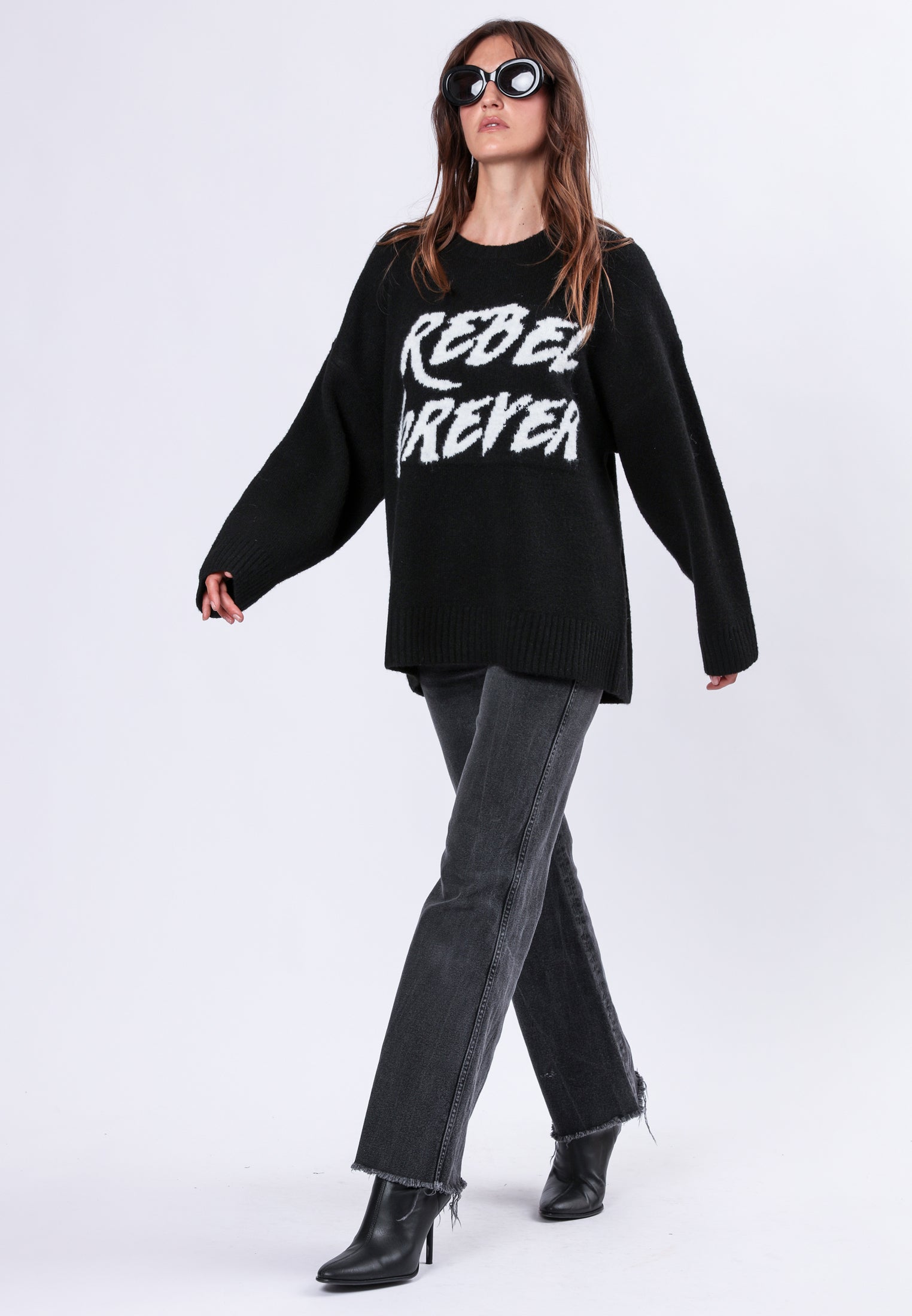 REVOLUTION REBEL JUMPER BLACK