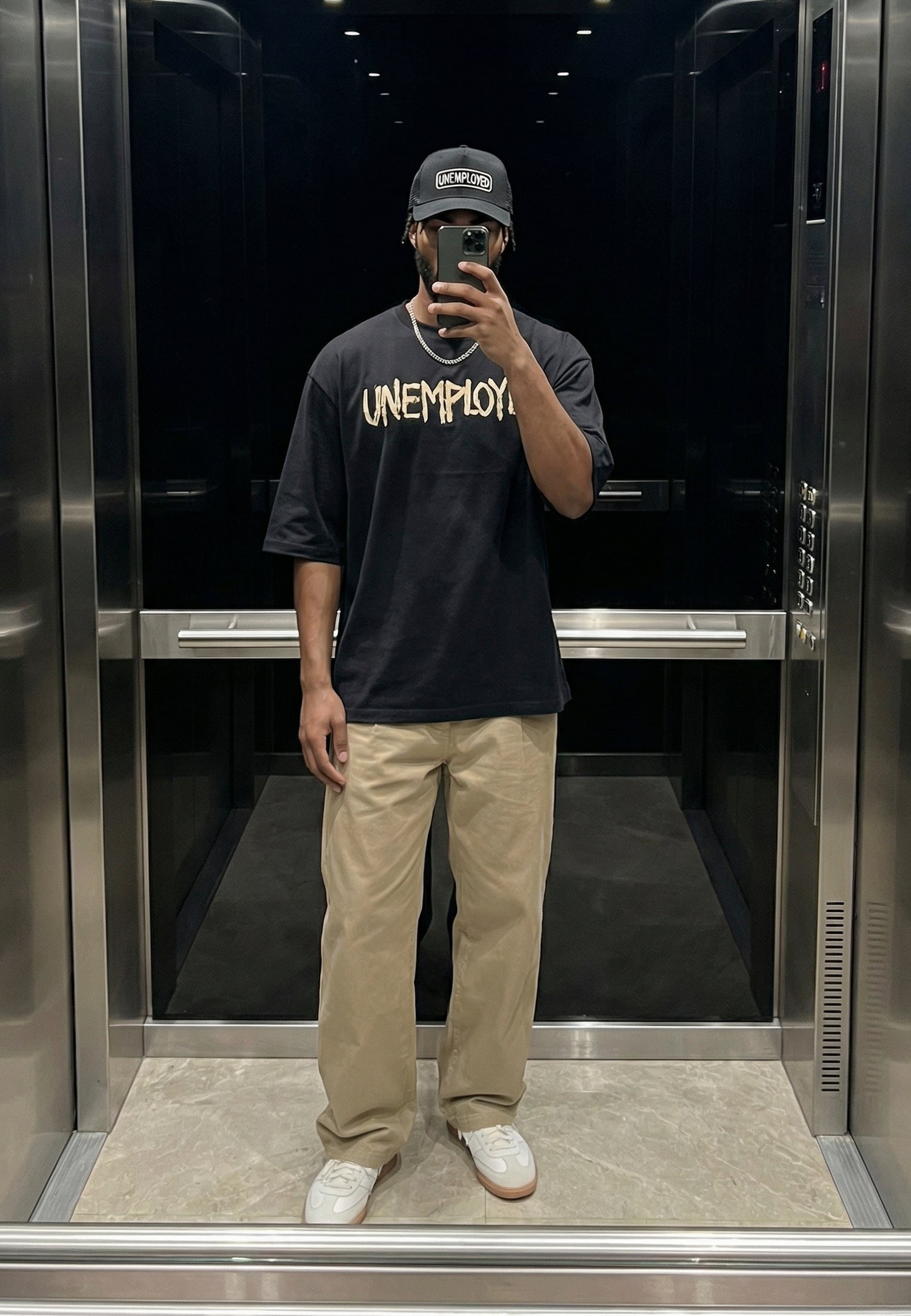 UNEMPLOYED OVERSIZED T-SHIRT BLACK