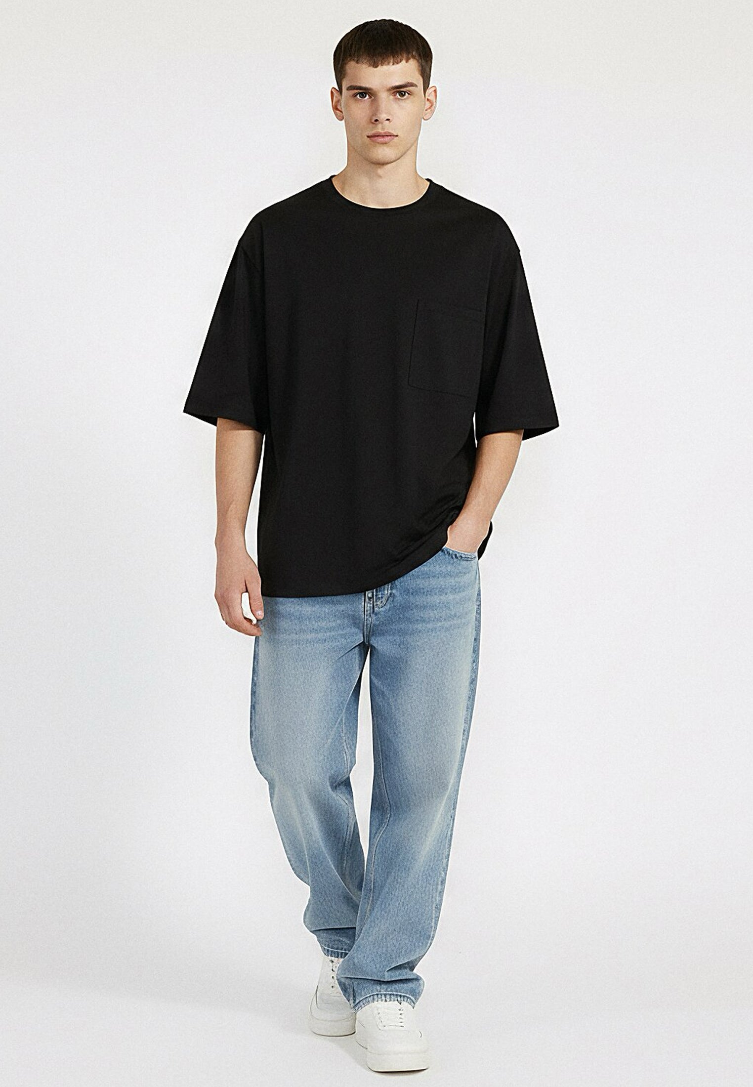 CROP BOX T-SHIRT BLACK