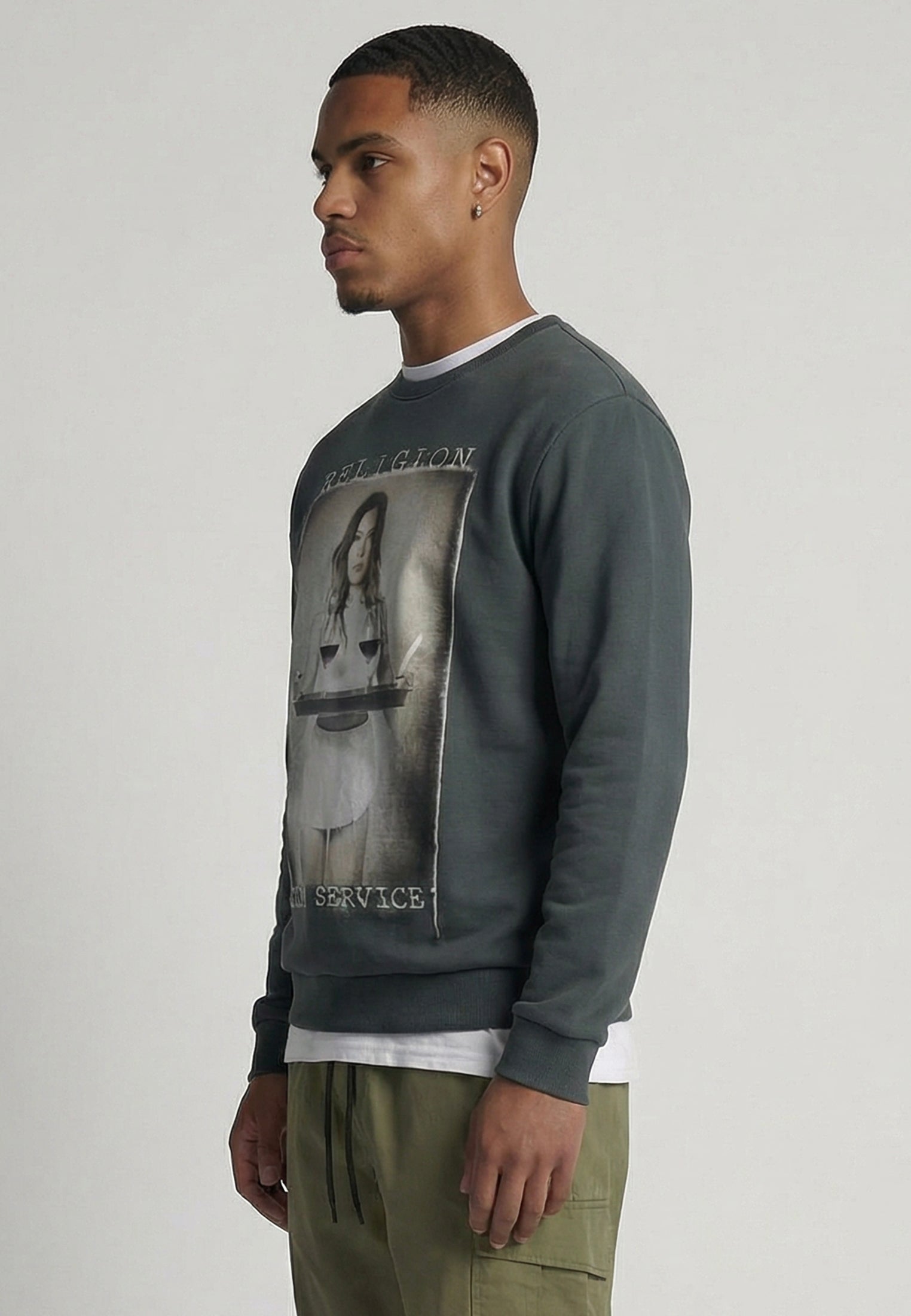 ROOM SERVICE SWEAT DARK METAL