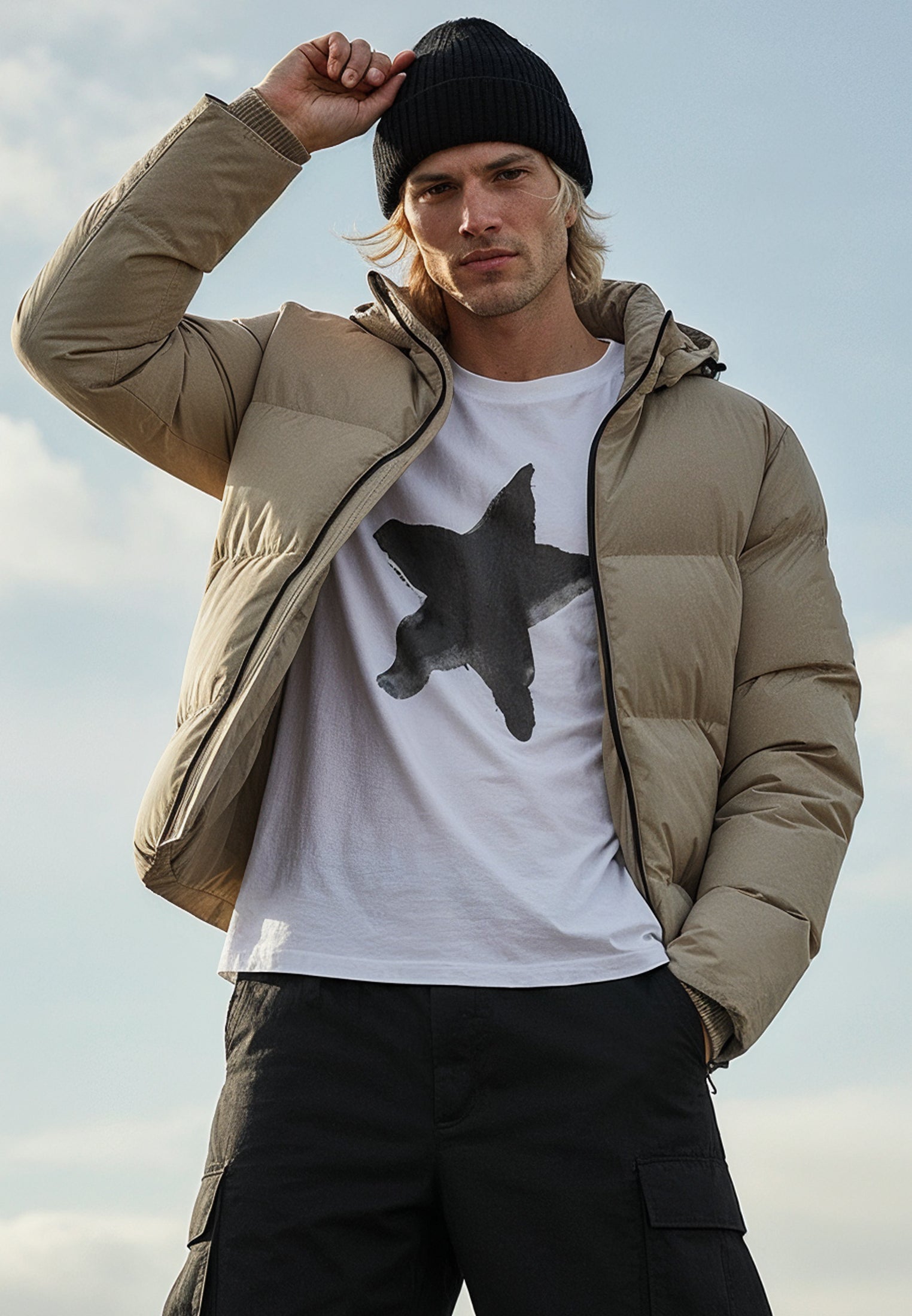 PERFORMANCE PUFFER JACKET TAN