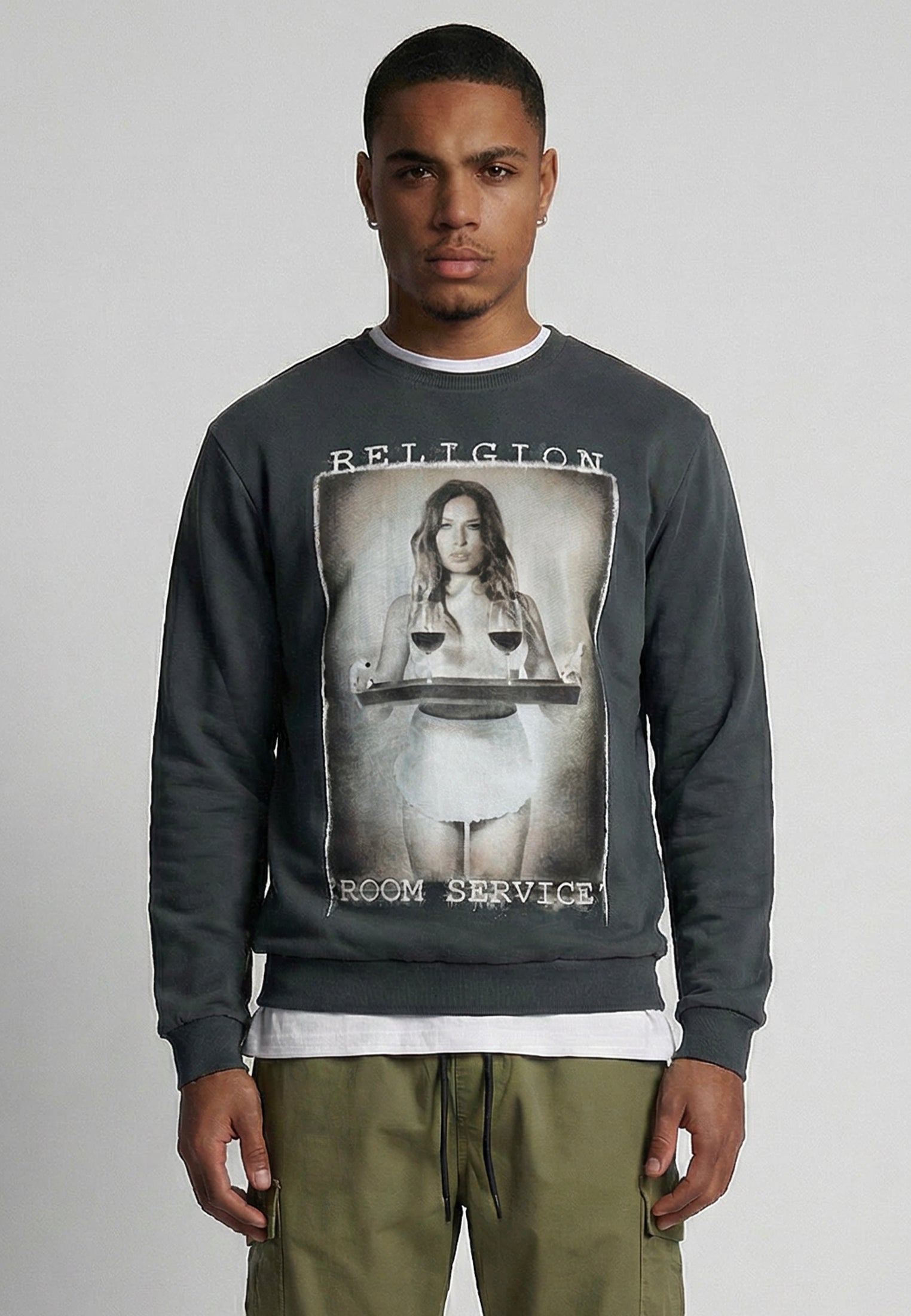 ROOM SERVICE SWEAT DARK METAL