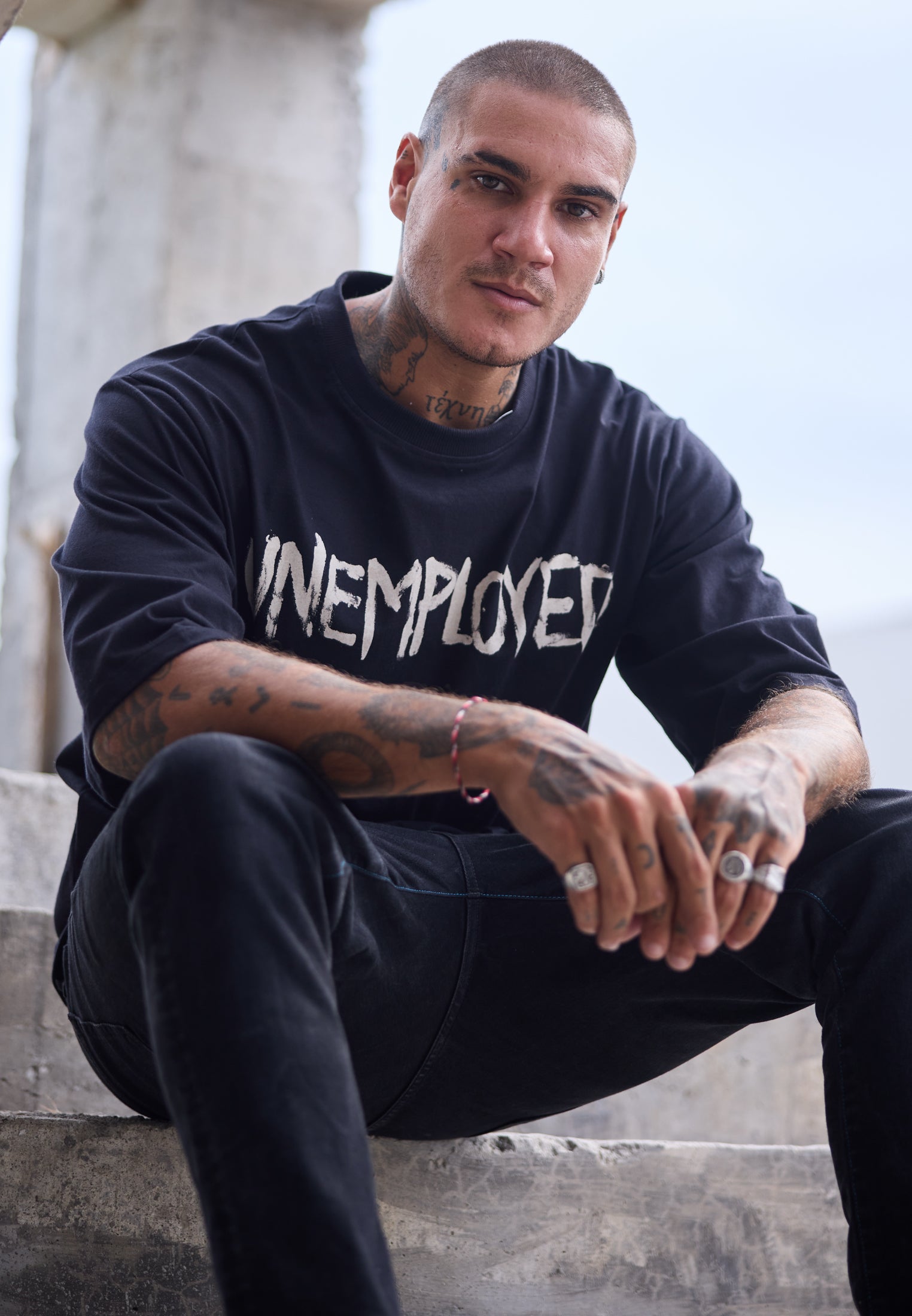 UNEMPLOYED OVERSIZED T-SHIRT BLACK