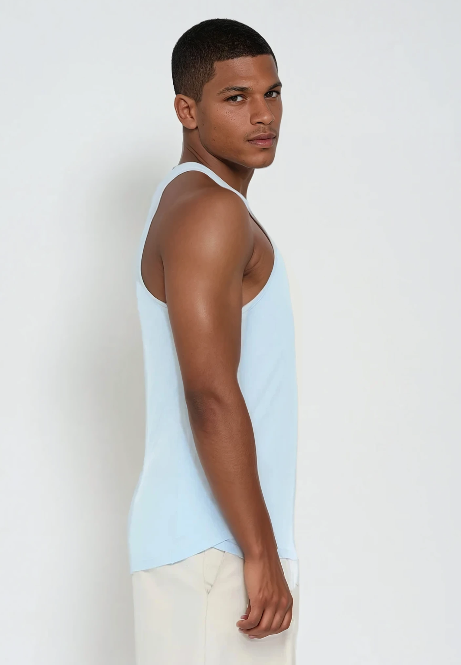 ALBION VEST PALE BLUE