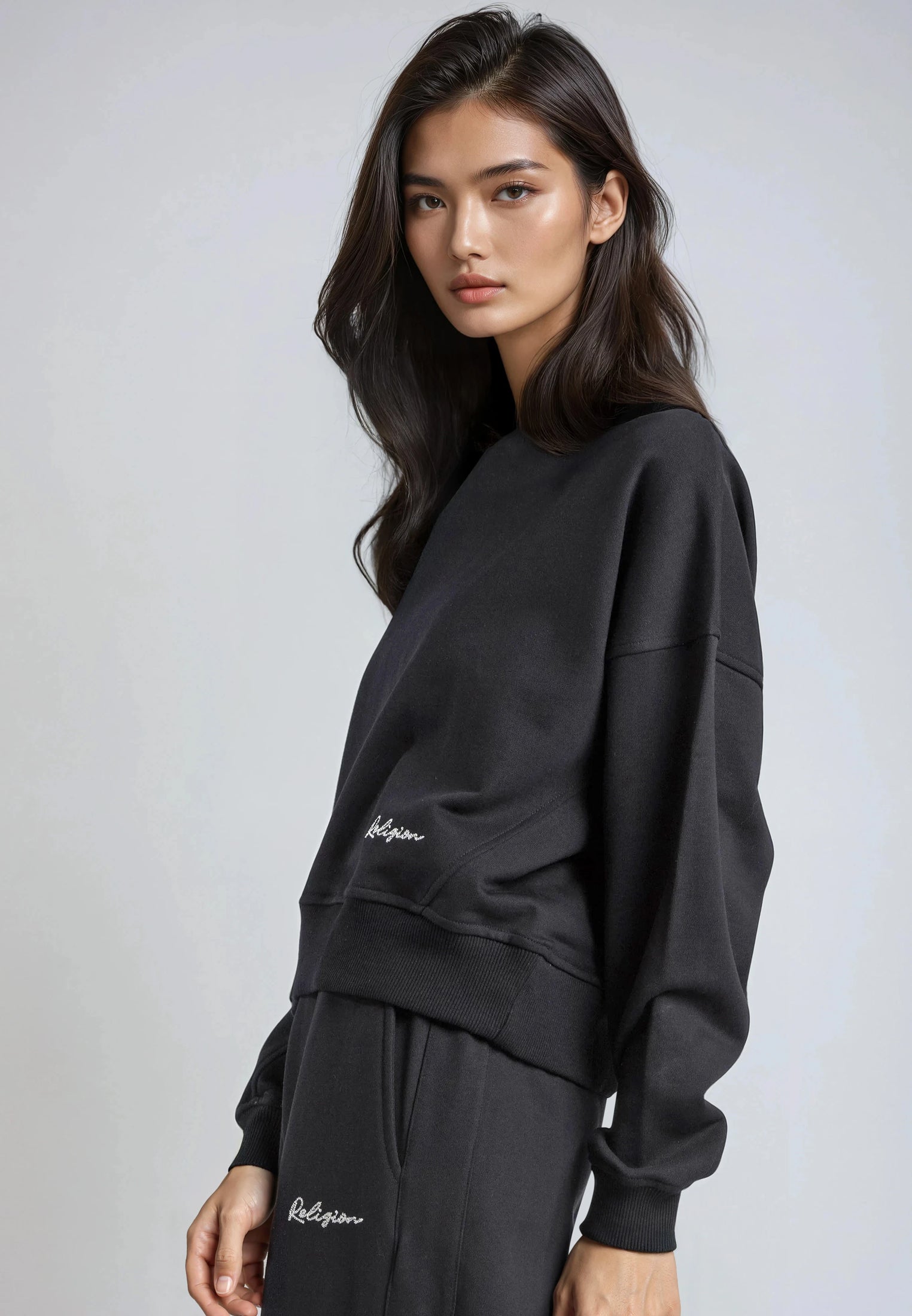 EMBROIDERY BATWING SWEAT BLACK