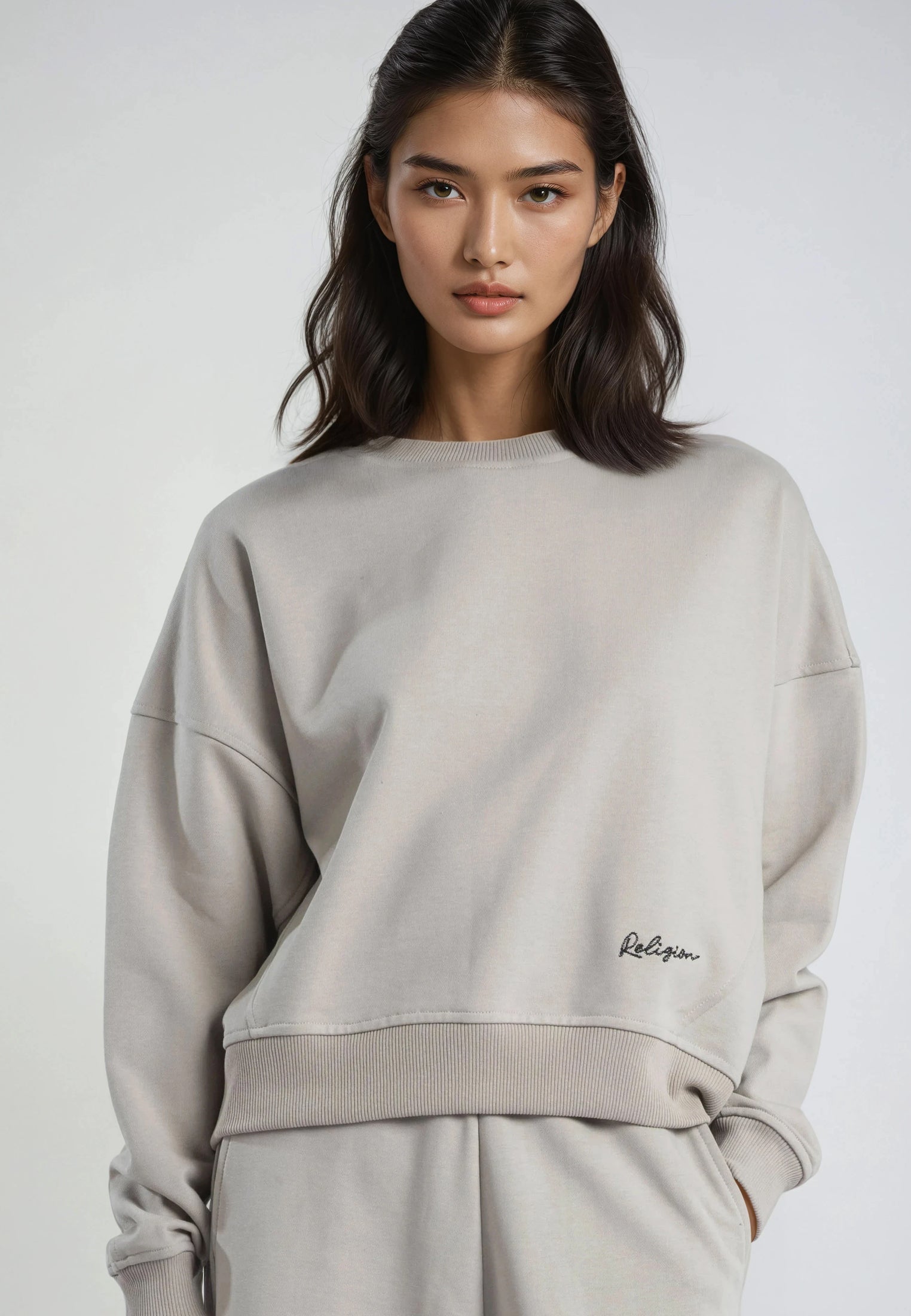 EMBROIDERY BATWING SWEAT STONE
