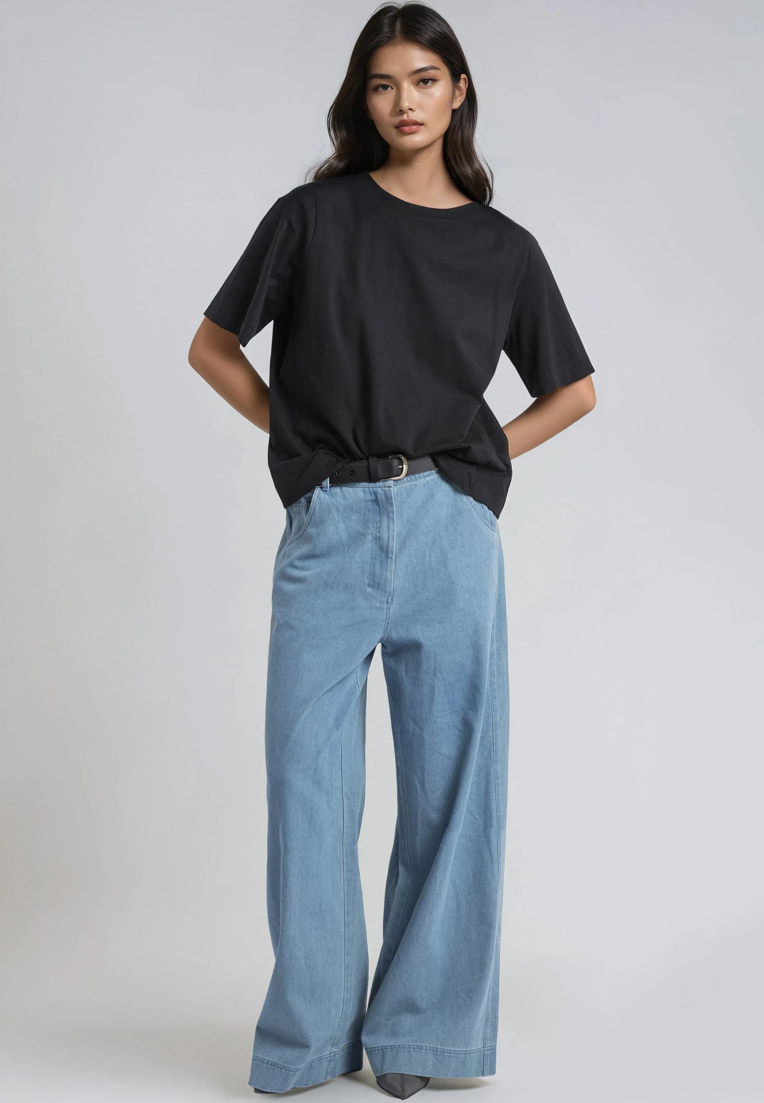 RELAXED BASIC T-SHIRT BLACK