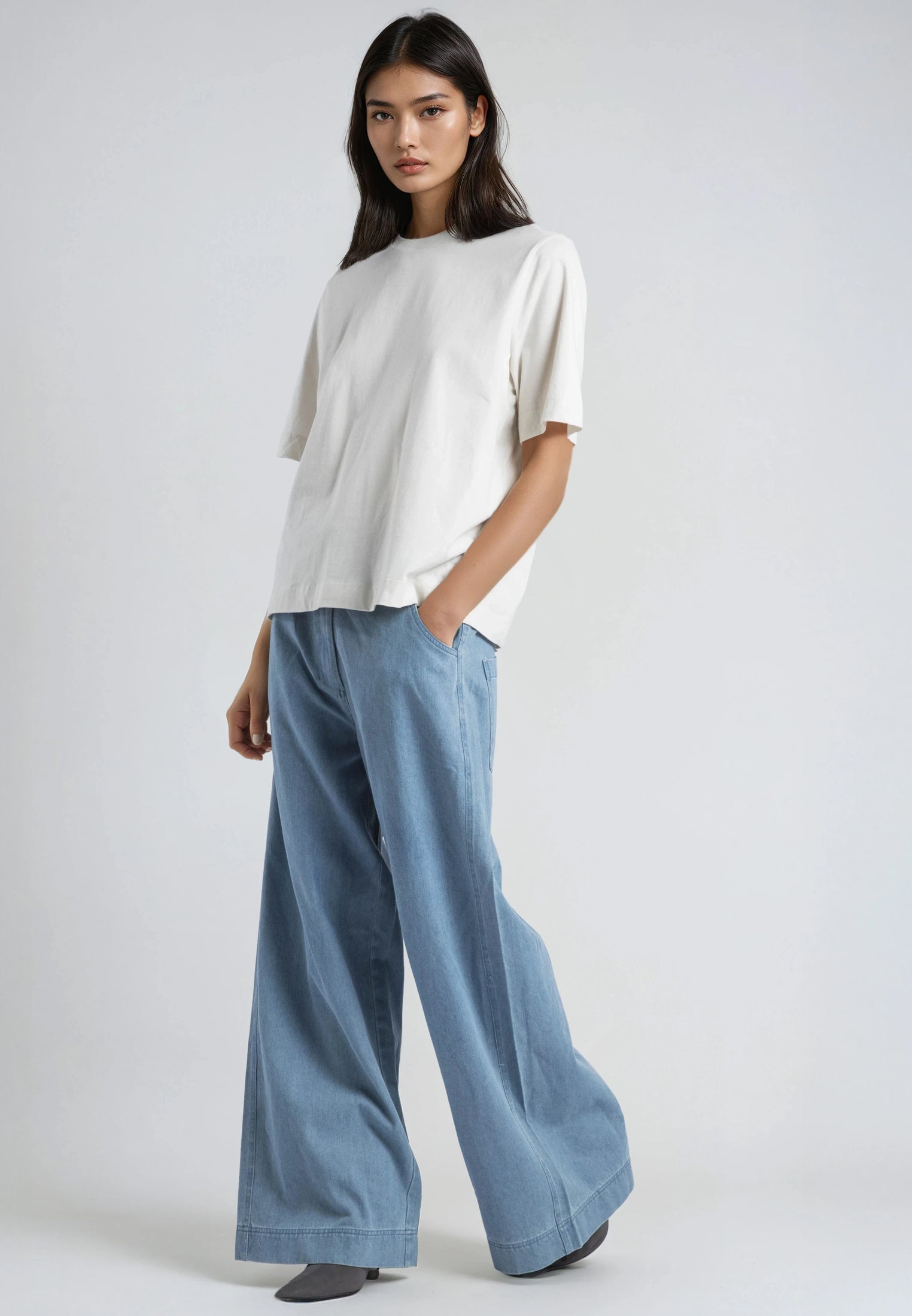 RELAXED BASIC T-SHIRT WHITE ONYX