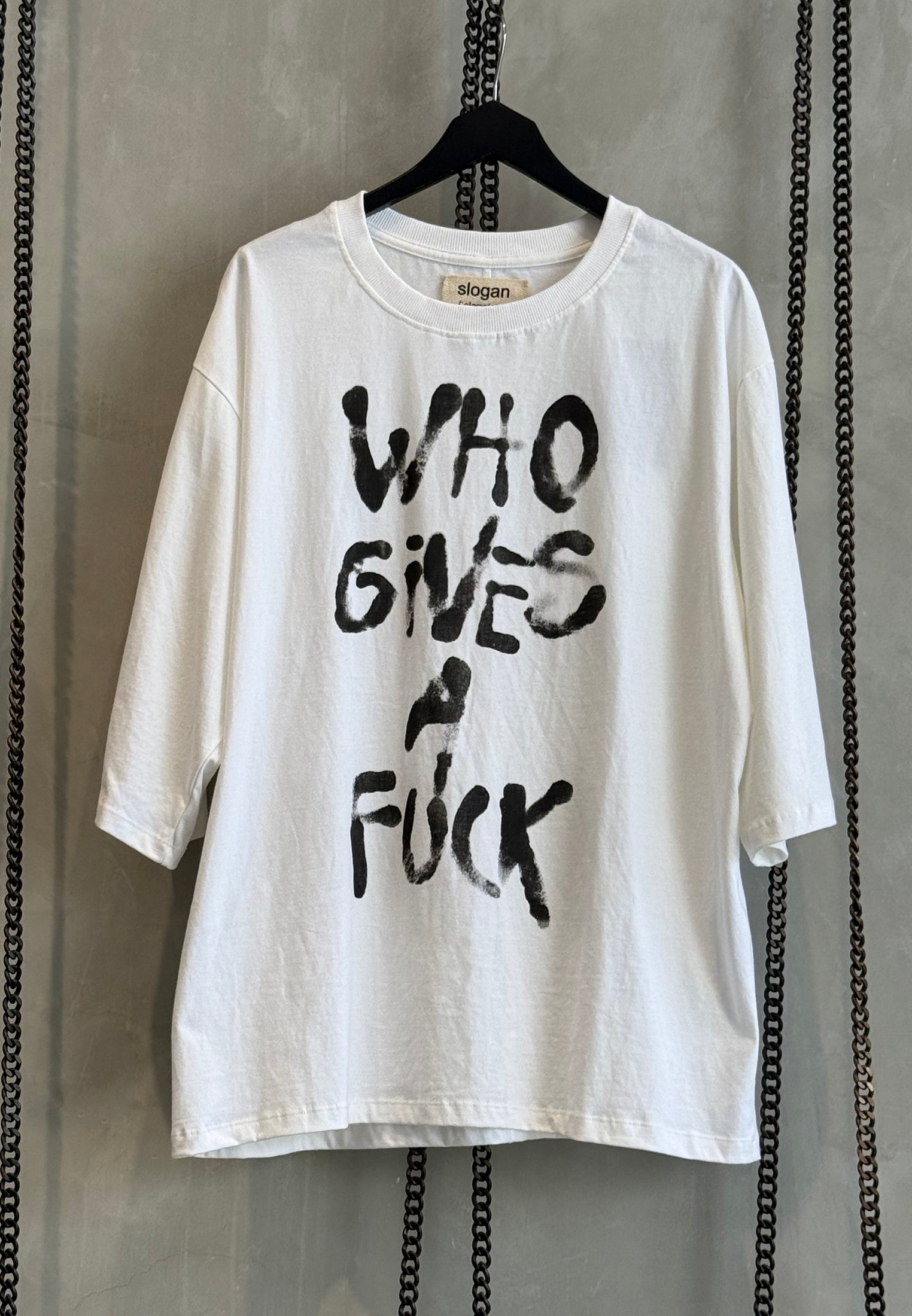 WHO GIVES A FUCK OVERSIZED T-SHIRT WHITE