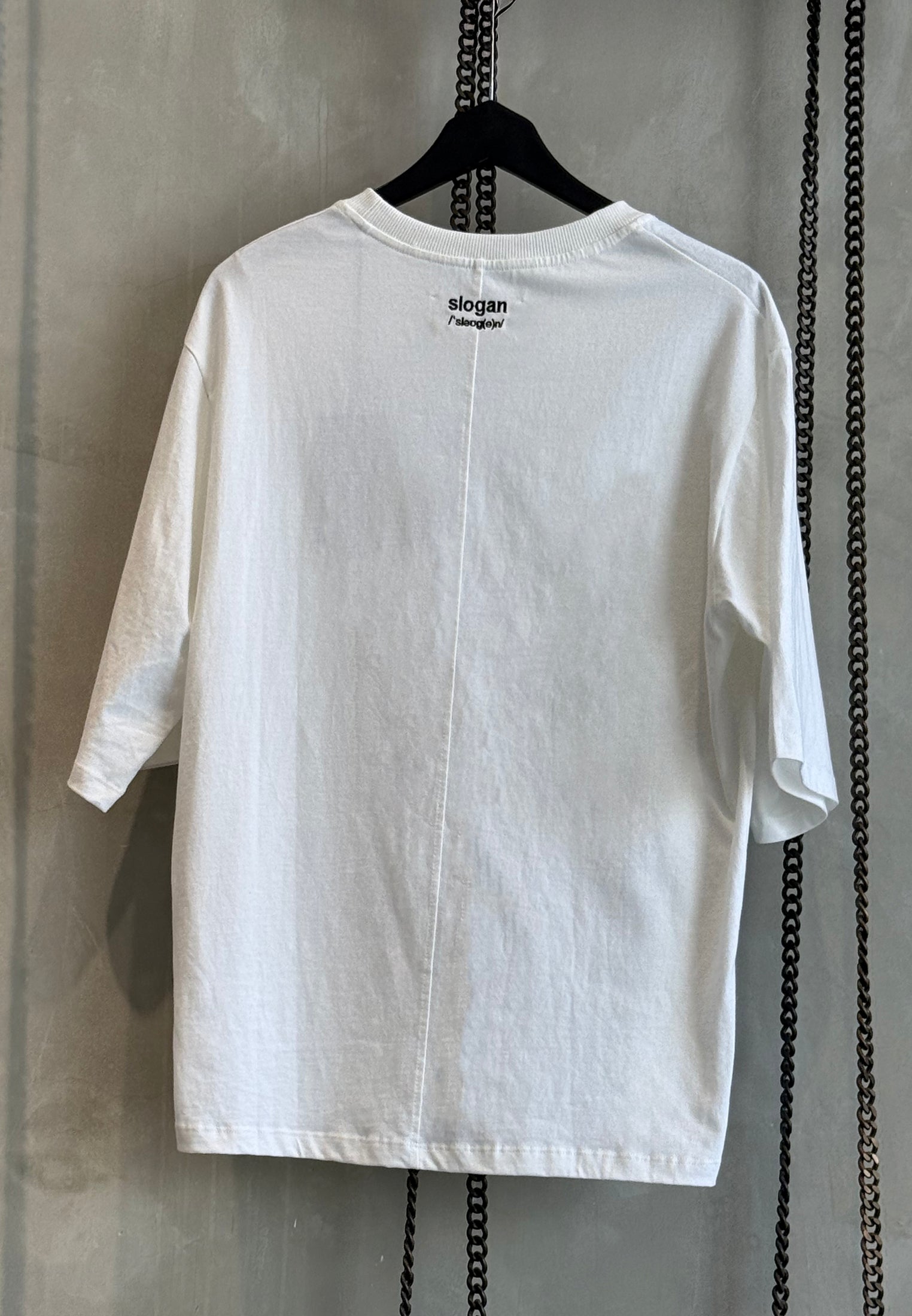 WHO GIVES A FUCK OVERSIZED T-SHIRT WHITE